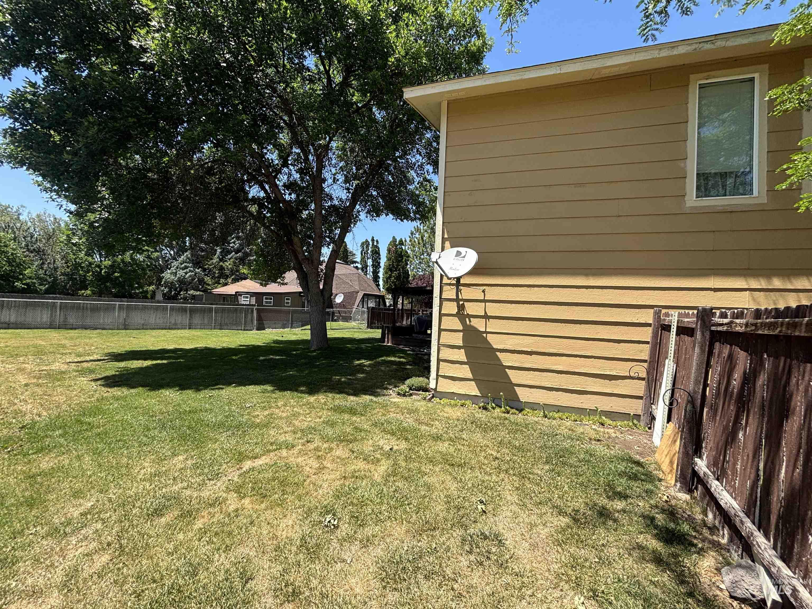 1135 S Haskett, Mountain Home, Idaho 83647, 3 Bedrooms, 2.5 Bathrooms, Residential For Sale, Price $359,900,MLS 98993031
