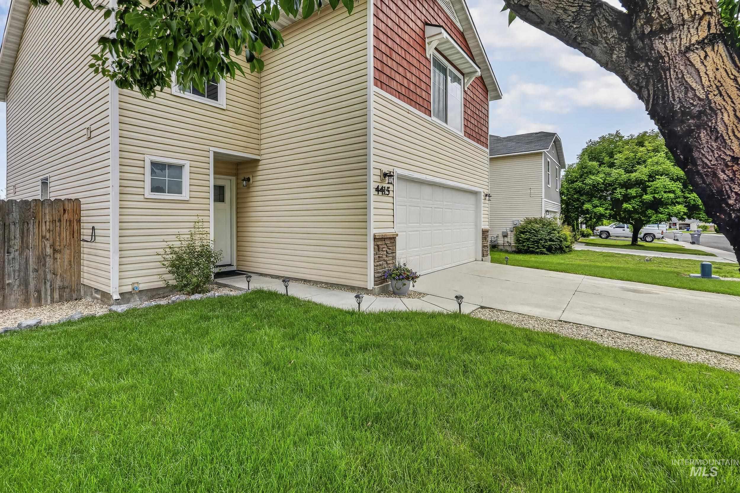 4415 Duke St, Caldwell, Idaho 83607, 3 Bedrooms, 2.5 Bathrooms, Residential For Sale, Price $384,000,MLS 98993032
