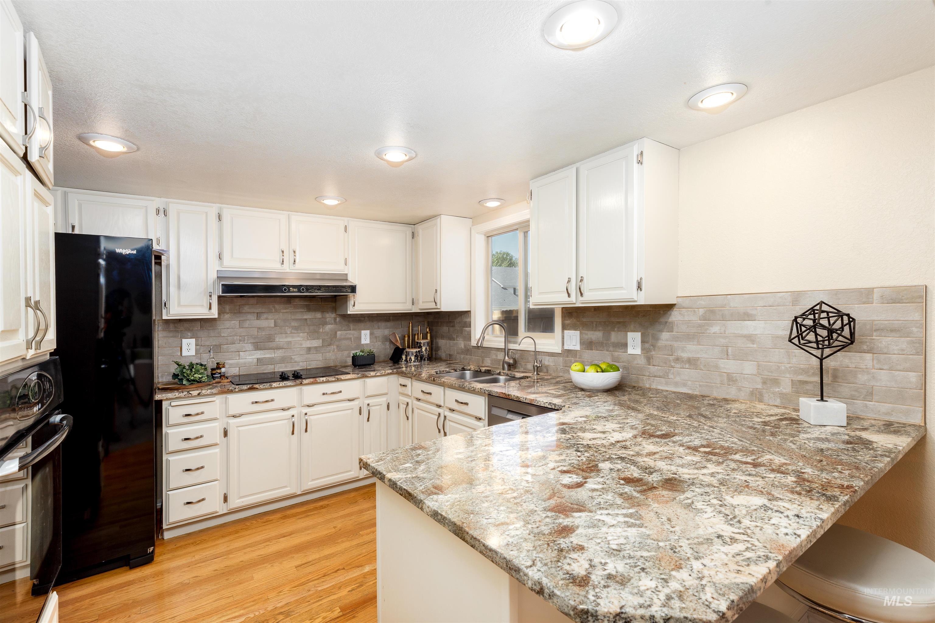 409 S Old Quarry Way, Boise, Idaho 83709, 4 Bedrooms, 3 Bathrooms, Residential For Sale, Price $499,900, 98993034