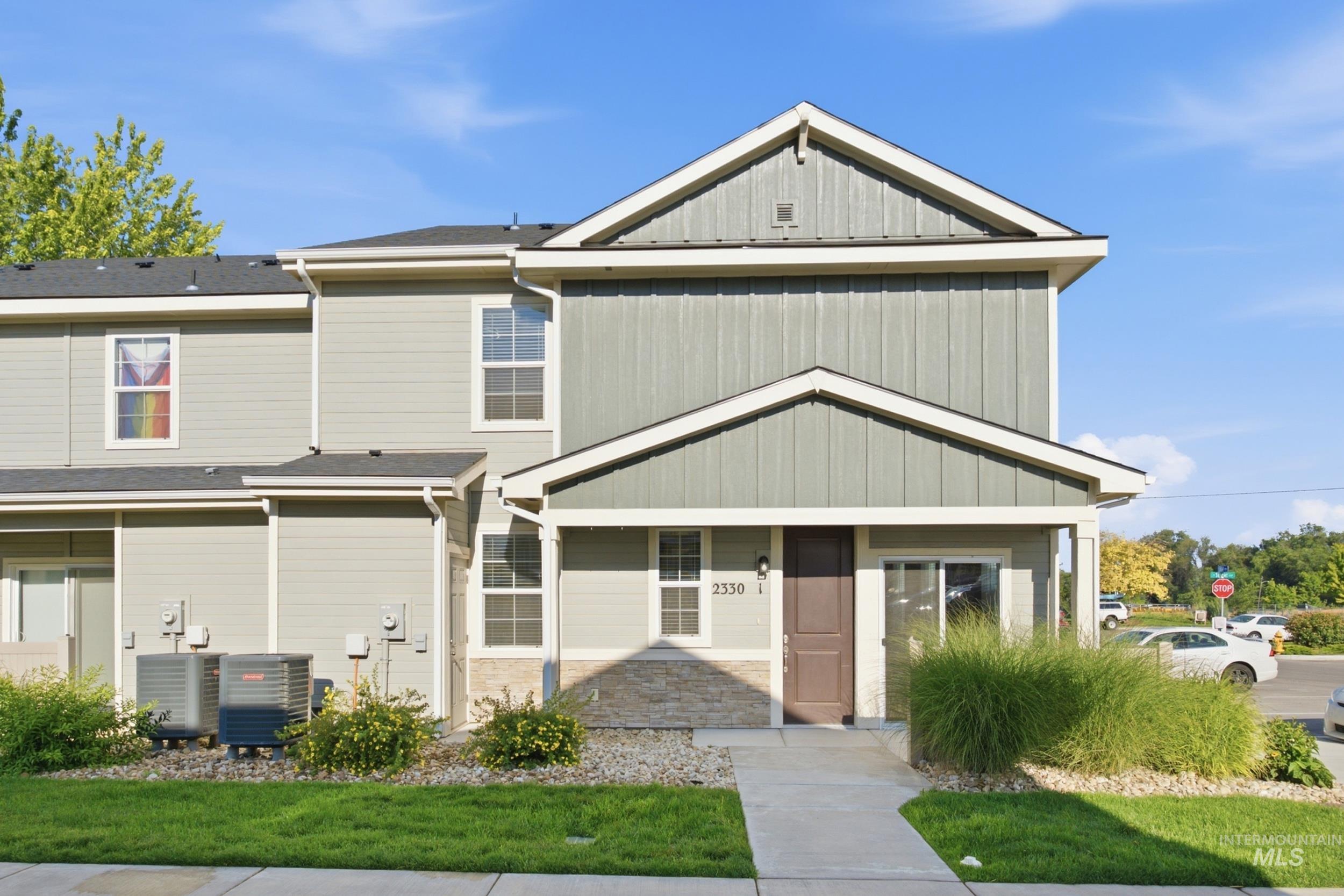 2330 E Spice Loop, Nampa, Idaho 83687, 3 Bedrooms, 3 Bathrooms, Residential For Sale, Price $340,000,MLS 98993035