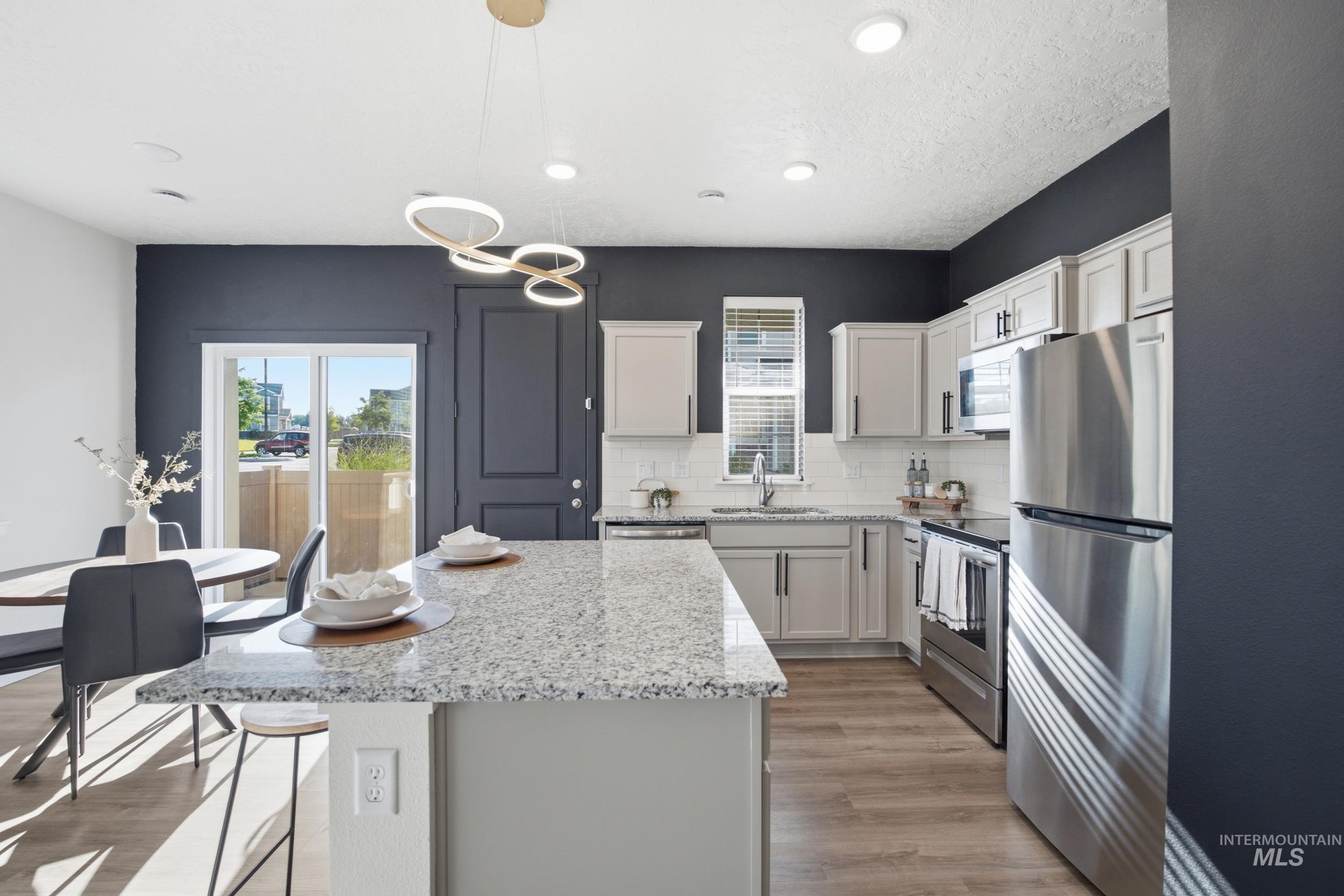 2330 E Spice Loop, Nampa, Idaho 83687, 3 Bedrooms, 3 Bathrooms, Residential For Sale, Price $340,000,MLS 98993035