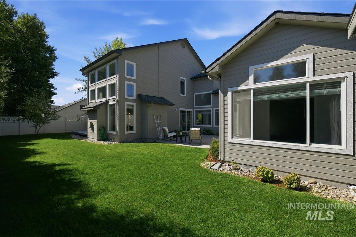 2334 W Grassy Branch Dr, Meridian, Idaho 83646, 4 Bedrooms, 2.5 Bathrooms, Residential For Sale, Price $739,900,MLS 98993037