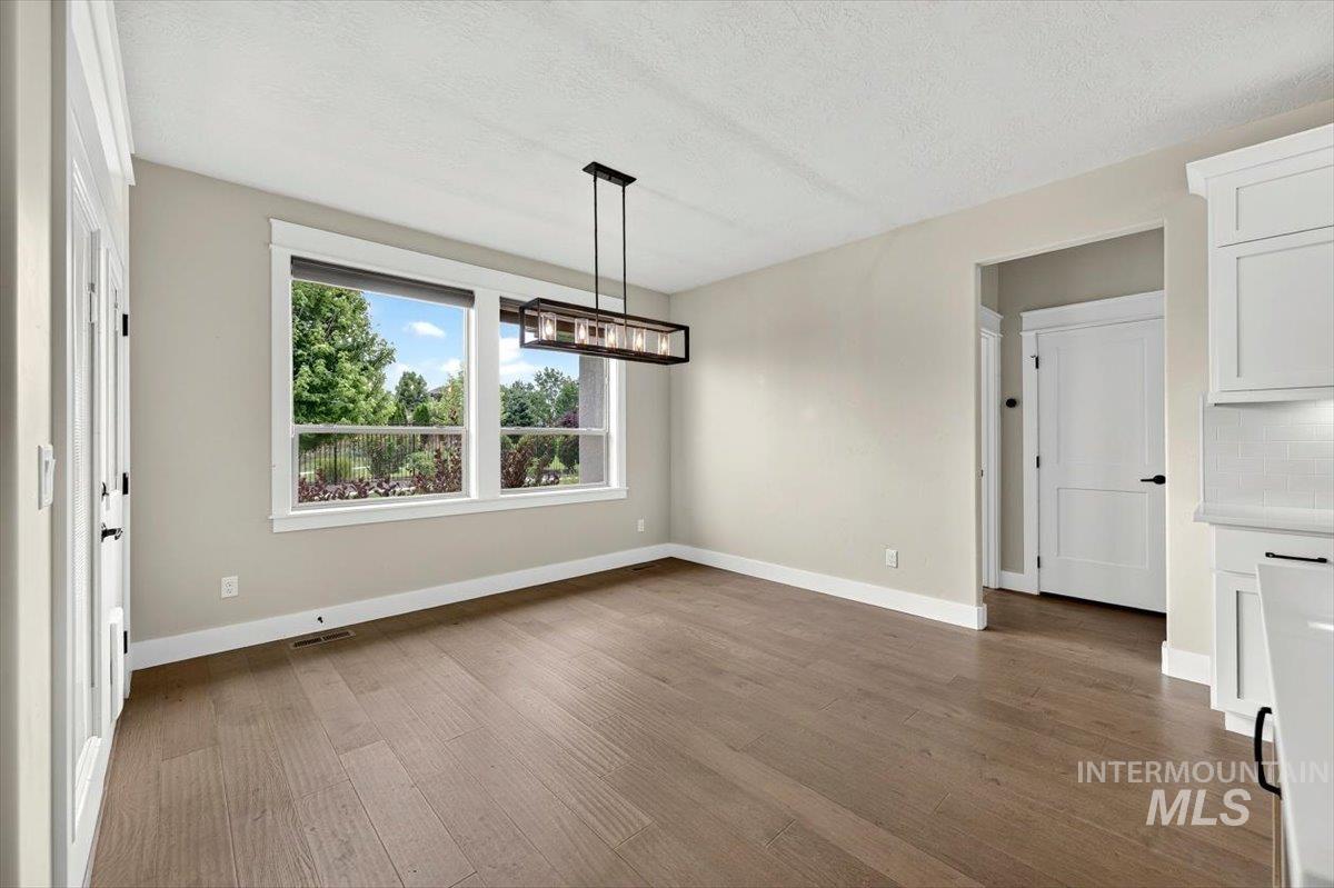 535 E Radiant Ridge St, Meridian, Idaho 83642, 5 Bedrooms, 3.5 Bathrooms, Residential For Sale, Price $959,000, 98993038