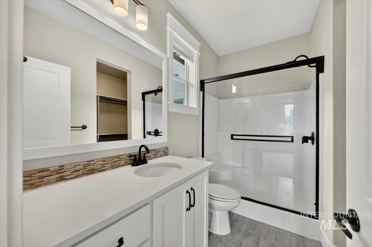 535 E Radiant Ridge St, Meridian, Idaho 83642, 5 Bedrooms, 3.5 Bathrooms, Residential For Sale, Price $959,000, 98993038
