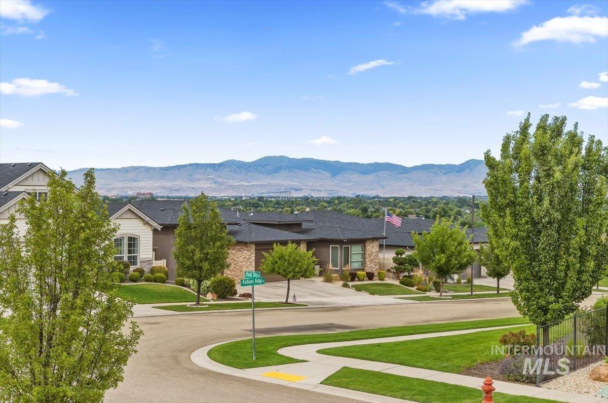 535 E Radiant Ridge St, Meridian, Idaho 83642, 5 Bedrooms, 3.5 Bathrooms, Residential For Sale, Price $959,000, 98993038