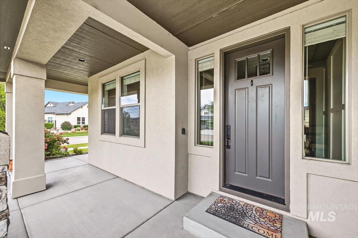 535 E Radiant Ridge St, Meridian, Idaho 83642, 5 Bedrooms, 3.5 Bathrooms, Residential For Sale, Price $959,000, 98993038