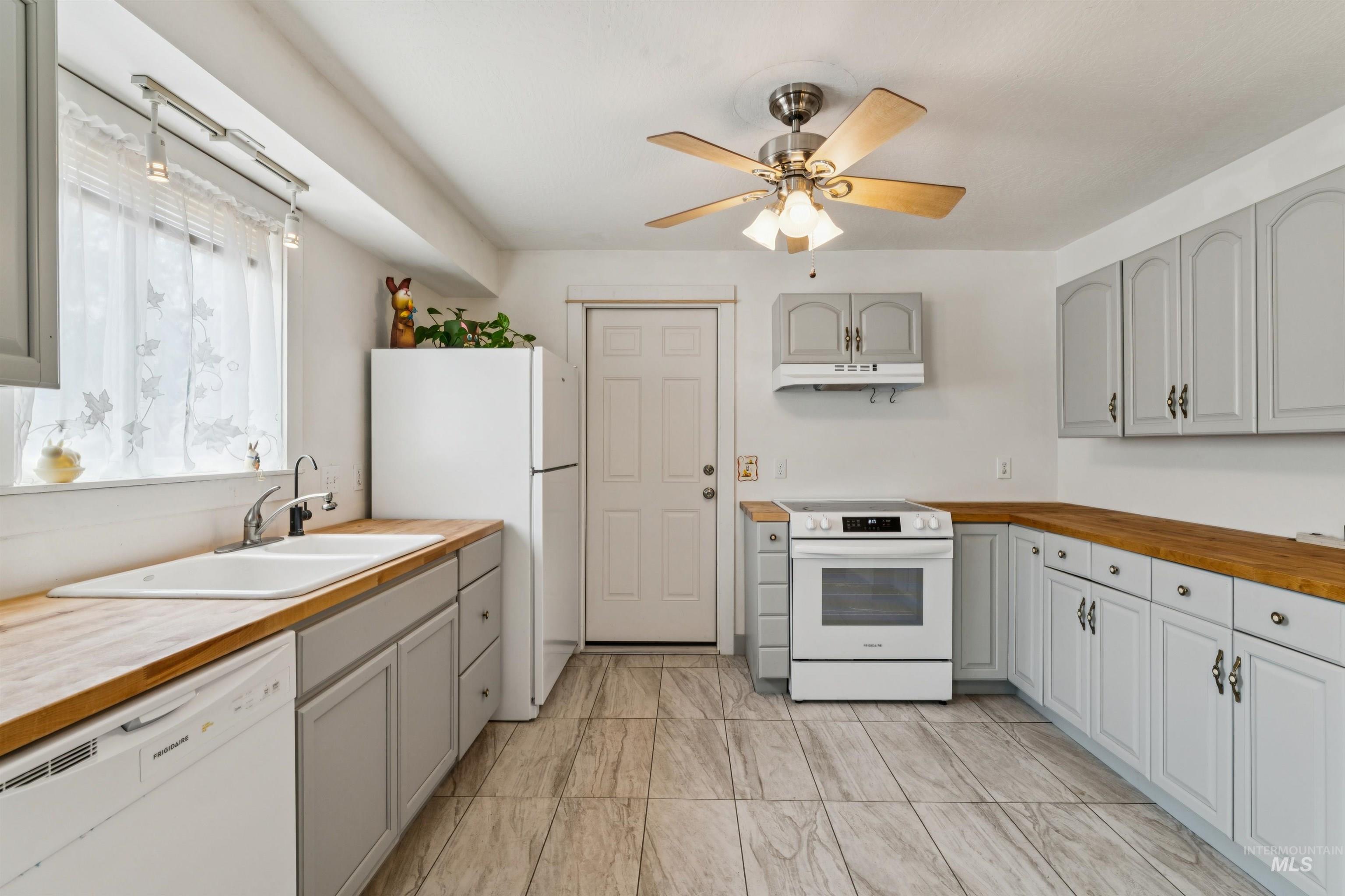839 N 6th Street, Payette, Idaho 83661, 3 Bedrooms, 2 Bathrooms, Residential For Sale, Price $259,900,MLS 98993039