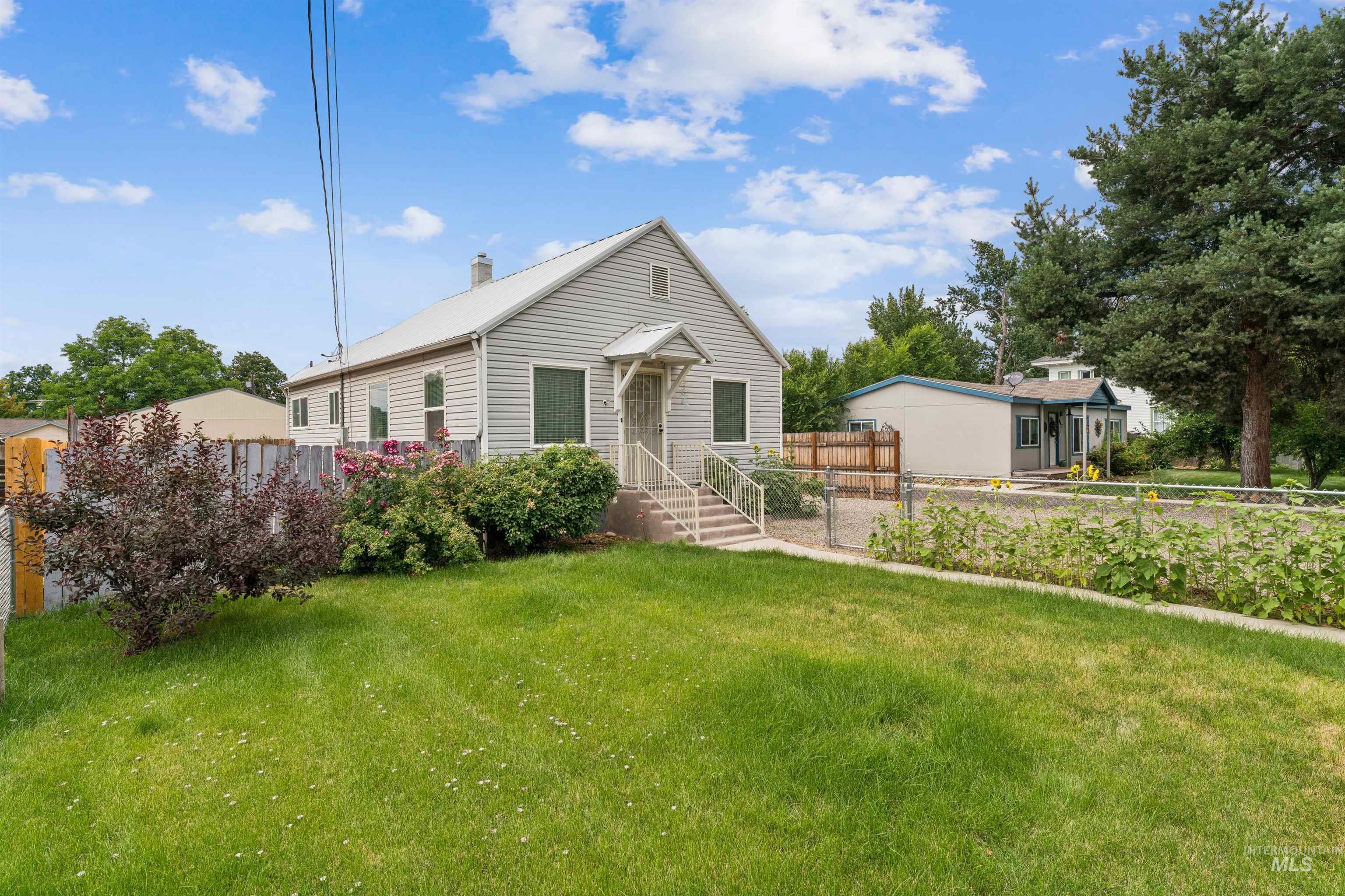 839 N 6th Street, Payette, Idaho 83661, 3 Bedrooms, 2 Bathrooms, Residential For Sale, Price $259,900,MLS 98993039