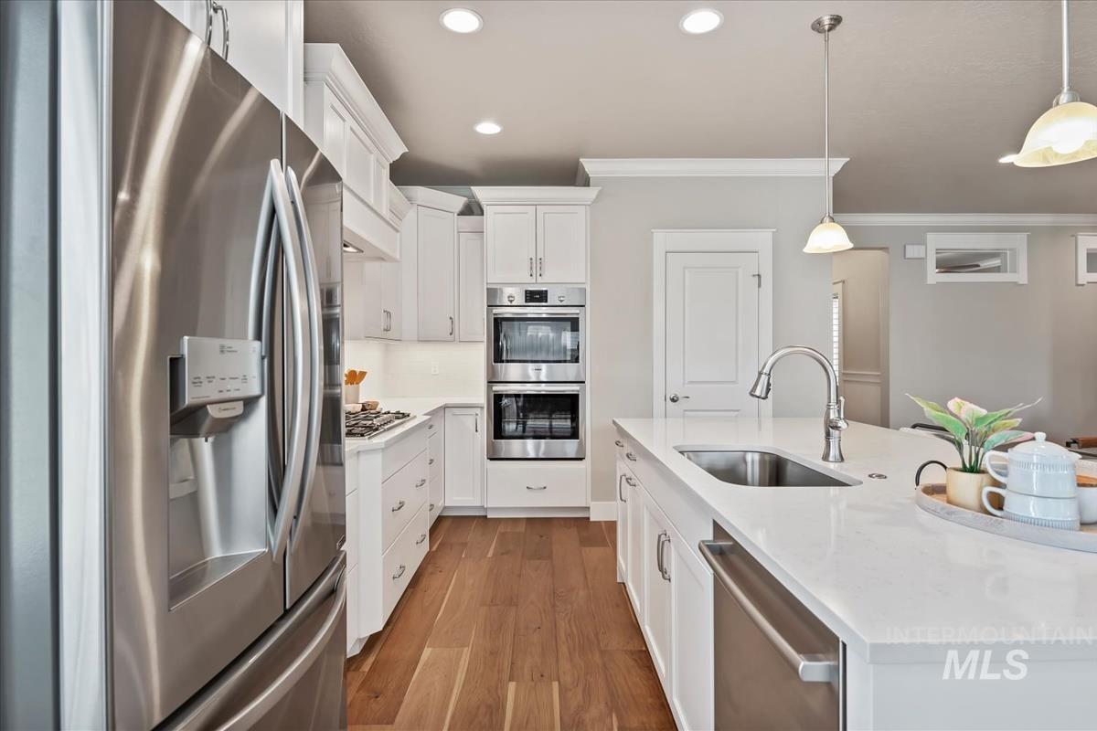 9339 W Summit Post Ct, Star, Idaho 83669, 3 Bedrooms, 2 Bathrooms, Residential For Sale, Price $649,900, 98993040