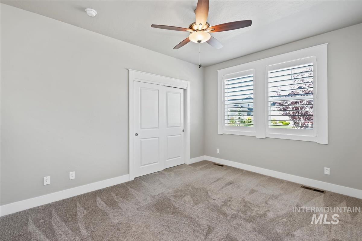 9339 W Summit Post Ct, Star, Idaho 83669, 3 Bedrooms, 2 Bathrooms, Residential For Sale, Price $649,900, 98993040