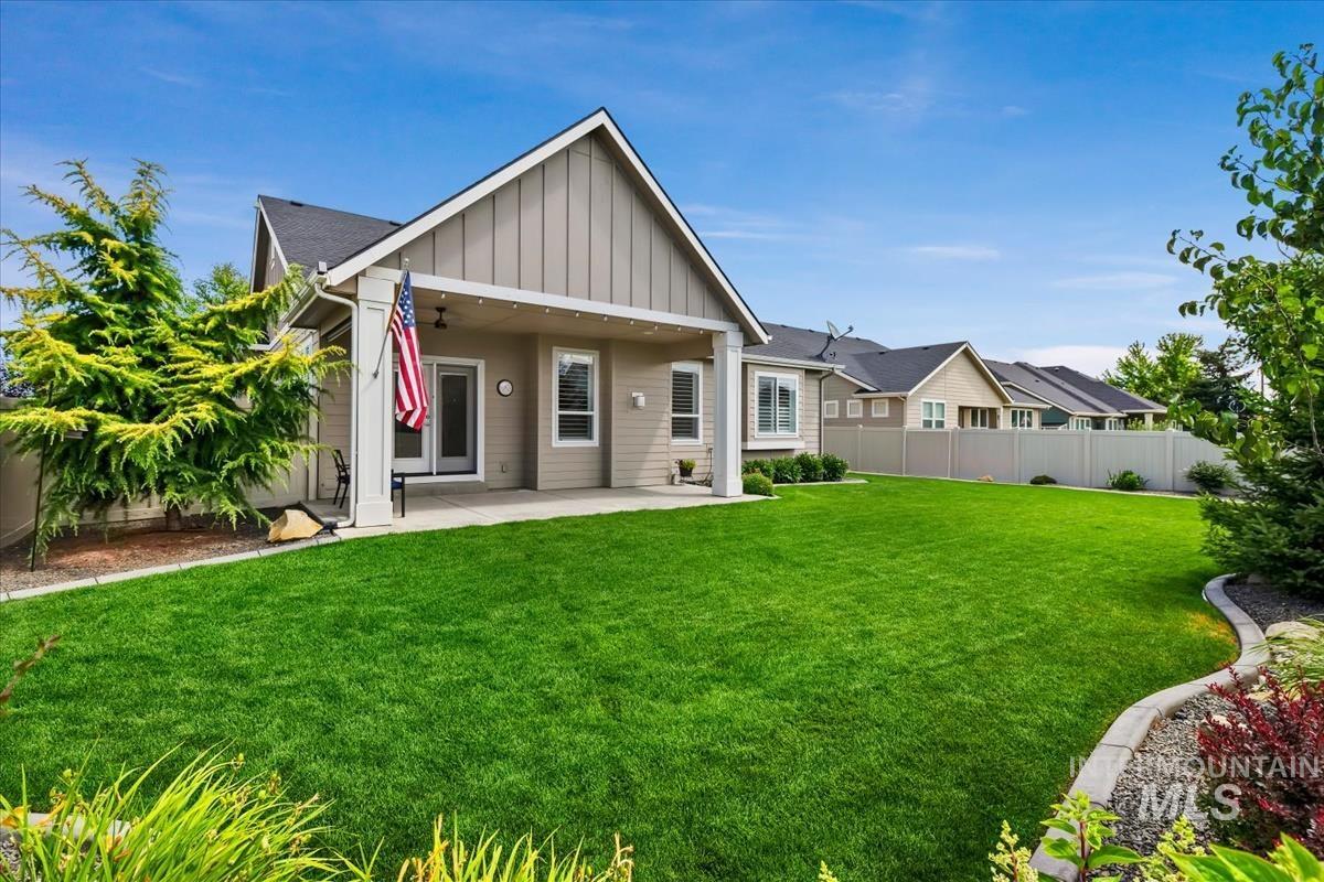 9339 W Summit Post Ct, Star, Idaho 83669, 3 Bedrooms, 2 Bathrooms, Residential For Sale, Price $649,900, 98993040