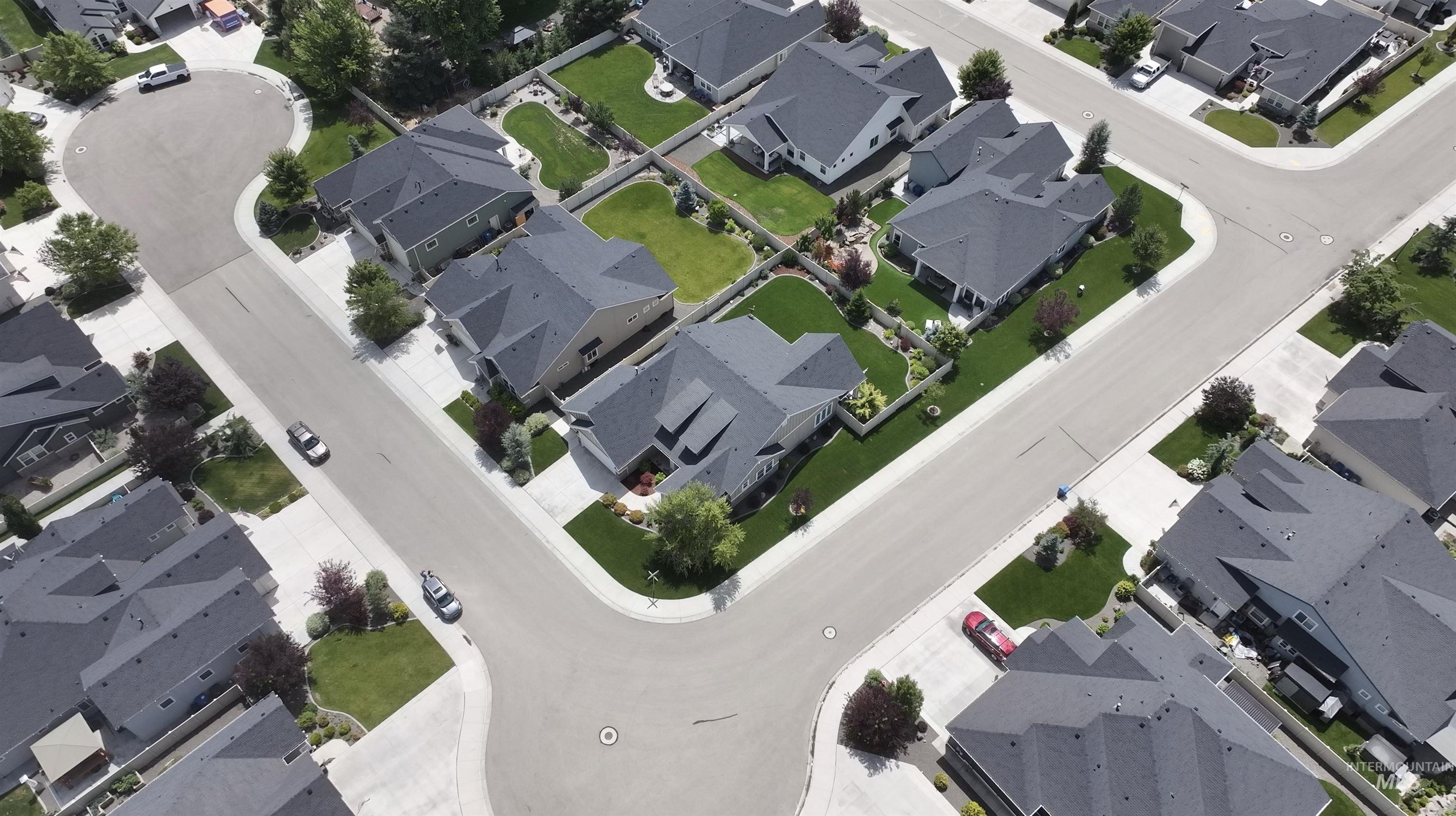 9339 W Summit Post Ct, Star, Idaho 83669, 3 Bedrooms, 2 Bathrooms, Residential For Sale, Price $649,900, 98993040