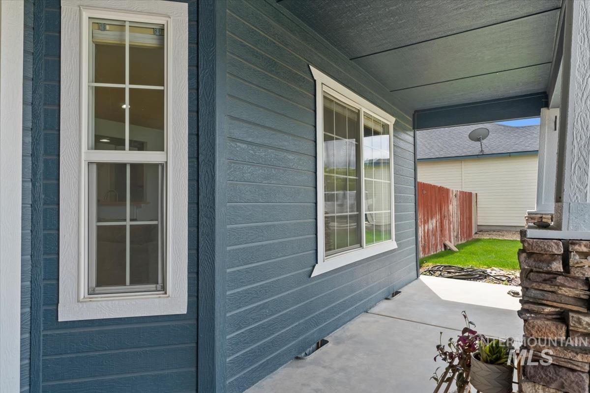 80 Cobblestone, Middleton, Idaho 83644, 3 Bedrooms, 2.5 Bathrooms, Residential For Sale, Price $400,000, 98993042