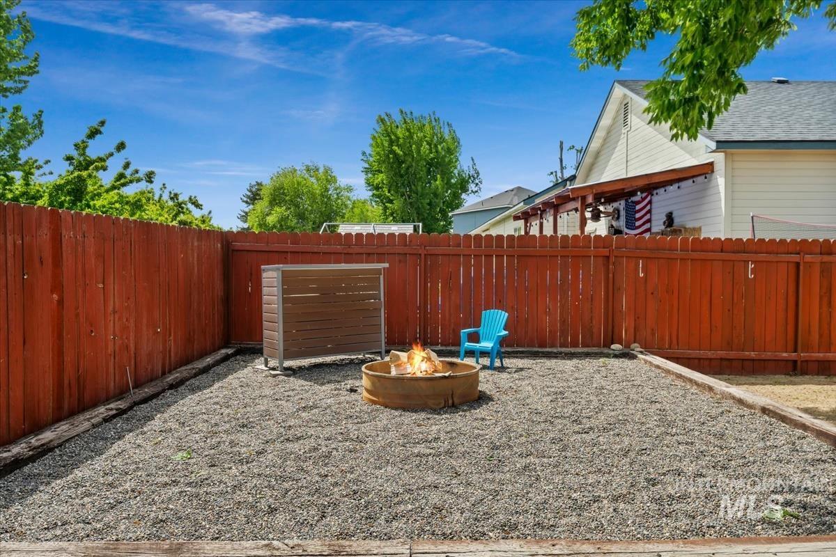 80 Cobblestone, Middleton, Idaho 83644, 3 Bedrooms, 2.5 Bathrooms, Residential For Sale, Price $400,000, 98993042