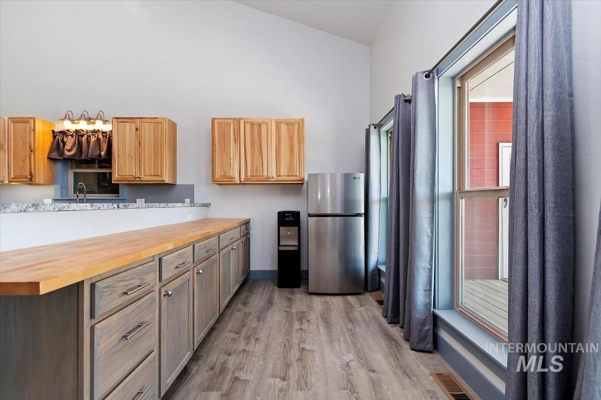 7360 Sage Brush Lane, Caldwell, Idaho 83607, 2 Bedrooms, 2.5 Bathrooms, Residential For Sale, Price $1,199,000,MLS 98993044