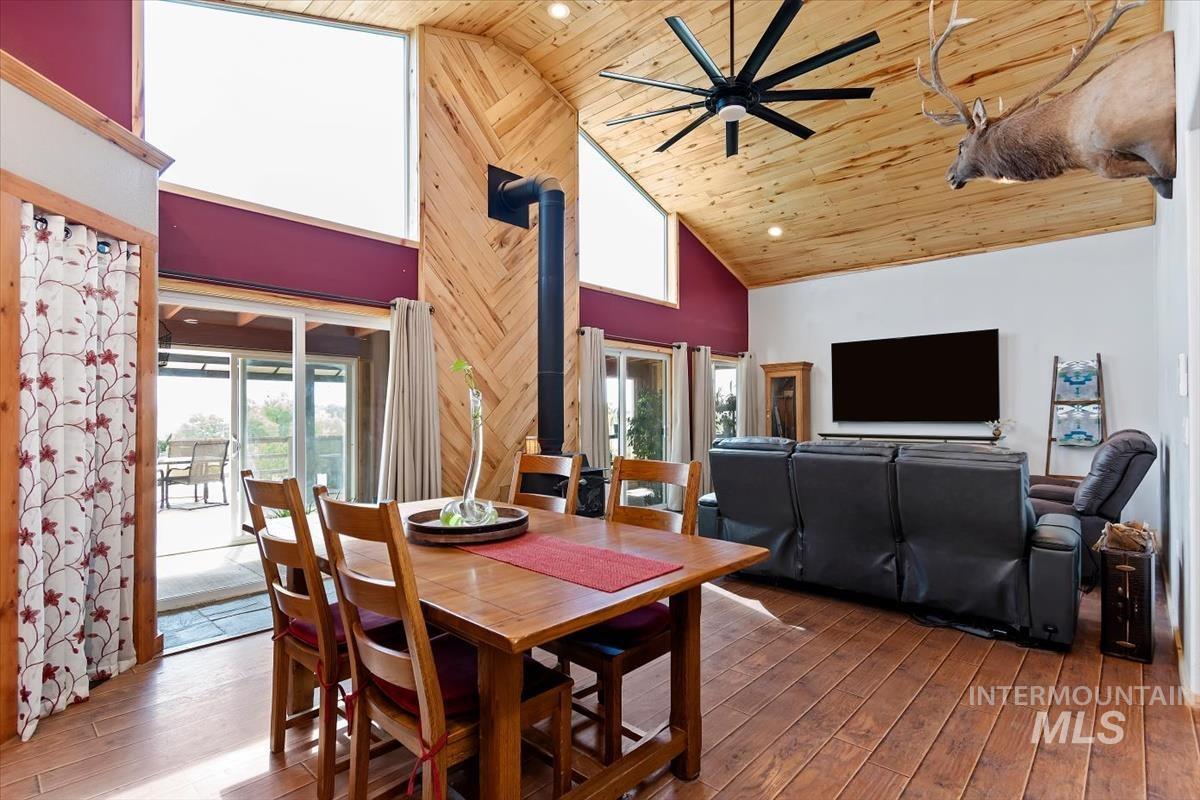 7360 Sage Brush Lane, Caldwell, Idaho 83607, 2 Bedrooms, 2.5 Bathrooms, Residential For Sale, Price $1,199,000,MLS 98993044
