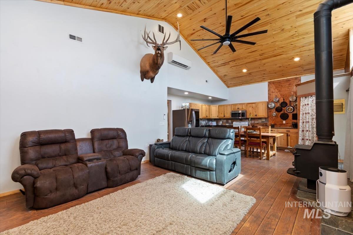 7360 Sage Brush Lane, Caldwell, Idaho 83607, 2 Bedrooms, 2.5 Bathrooms, Residential For Sale, Price $1,199,000,MLS 98993044
