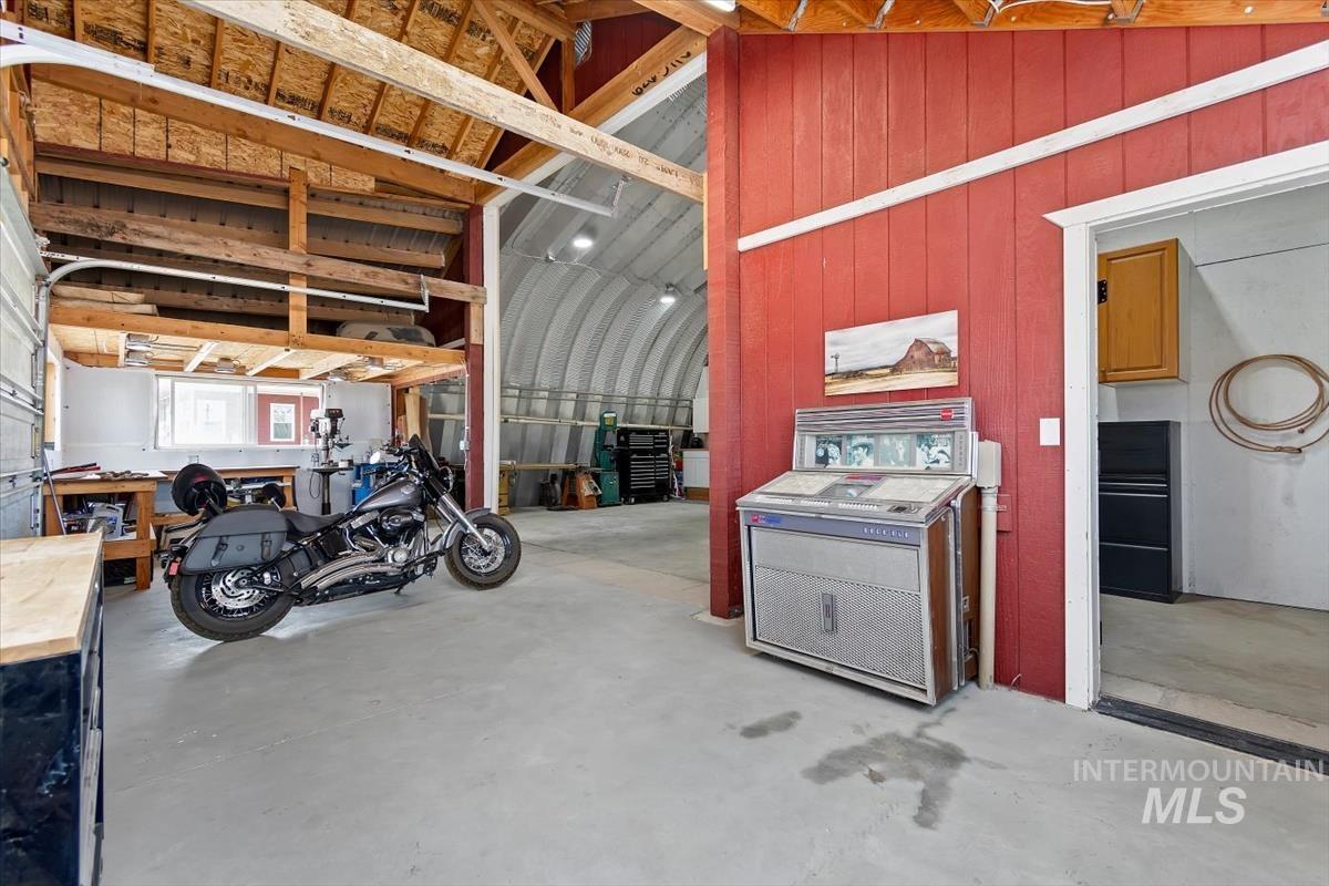 7360 Sage Brush Lane, Caldwell, Idaho 83607, 2 Bedrooms, 2.5 Bathrooms, Residential For Sale, Price $1,199,000,MLS 98993044