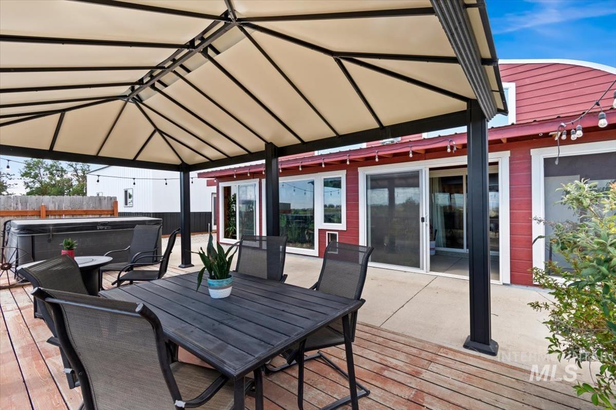 7360 Sage Brush Lane, Caldwell, Idaho 83607, 2 Bedrooms, 2.5 Bathrooms, Residential For Sale, Price $1,199,000,MLS 98993044