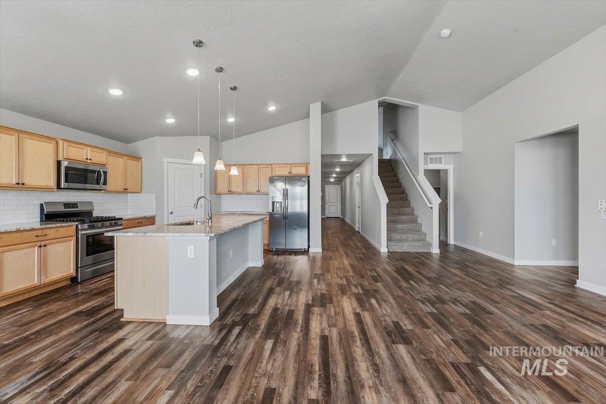 19373 Geneva Pl, Caldwell, Idaho 83605, 4 Bedrooms, 2 Bathrooms, Residential For Sale, Price $465,000, 98993051