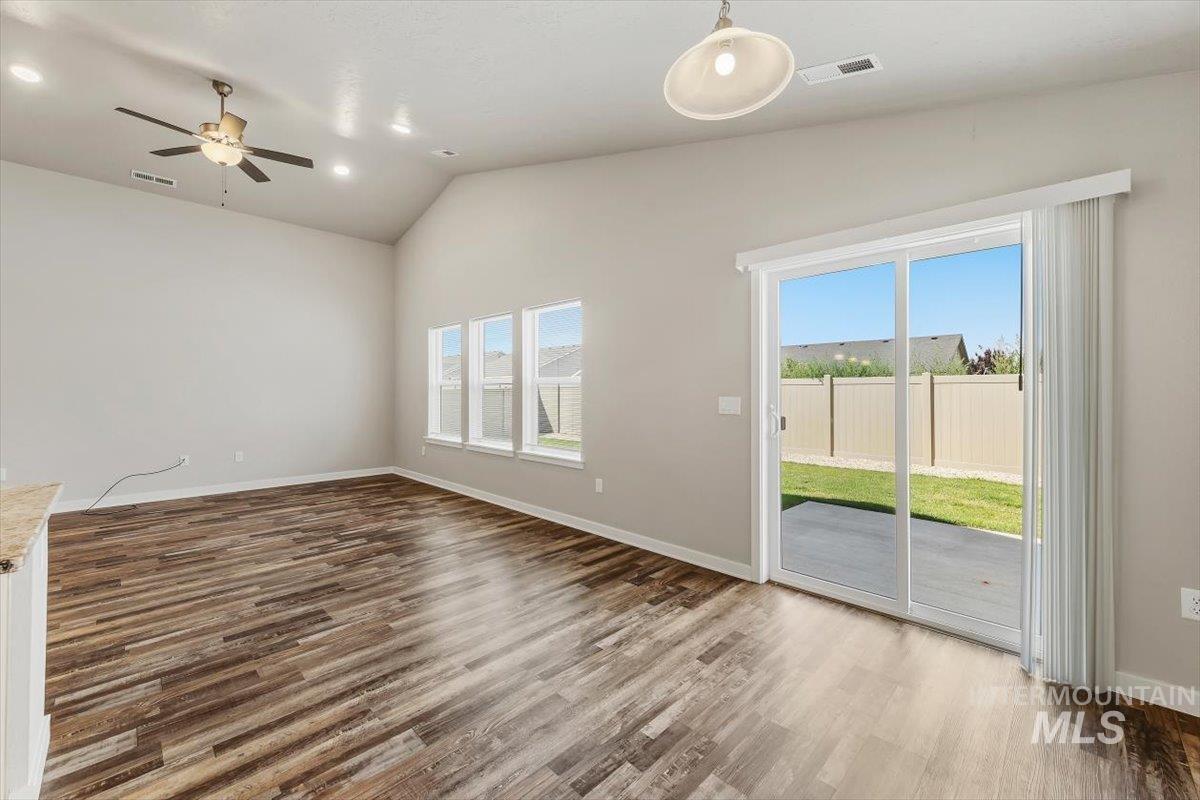 19373 Geneva Pl, Caldwell, Idaho 83605, 4 Bedrooms, 2 Bathrooms, Residential For Sale, Price $465,000, 98993051