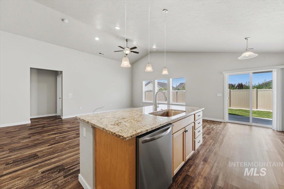19373 Geneva Pl, Caldwell, Idaho 83605, 4 Bedrooms, 2 Bathrooms, Residential For Sale, Price $465,000, 98993051