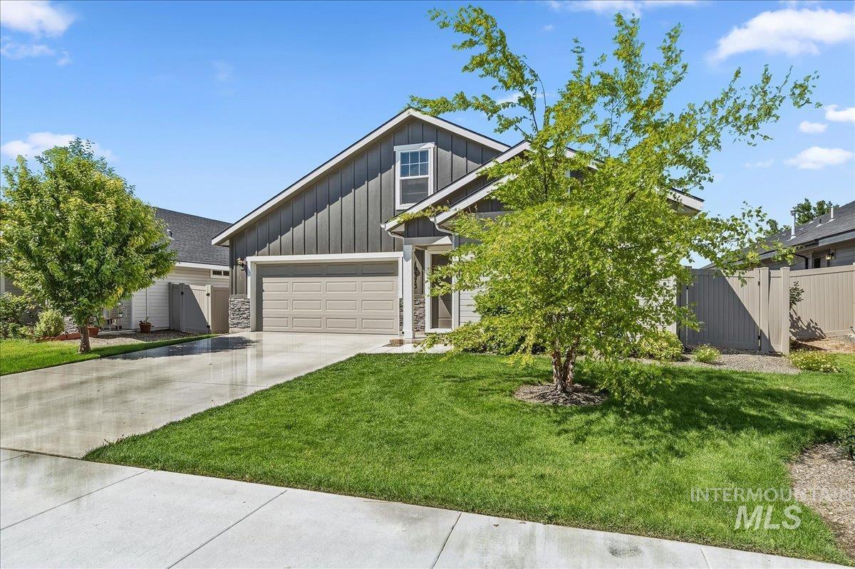 19373 Geneva Pl, Caldwell, Idaho 83605, 4 Bedrooms, 2 Bathrooms, Residential For Sale, Price $465,000, 98993051