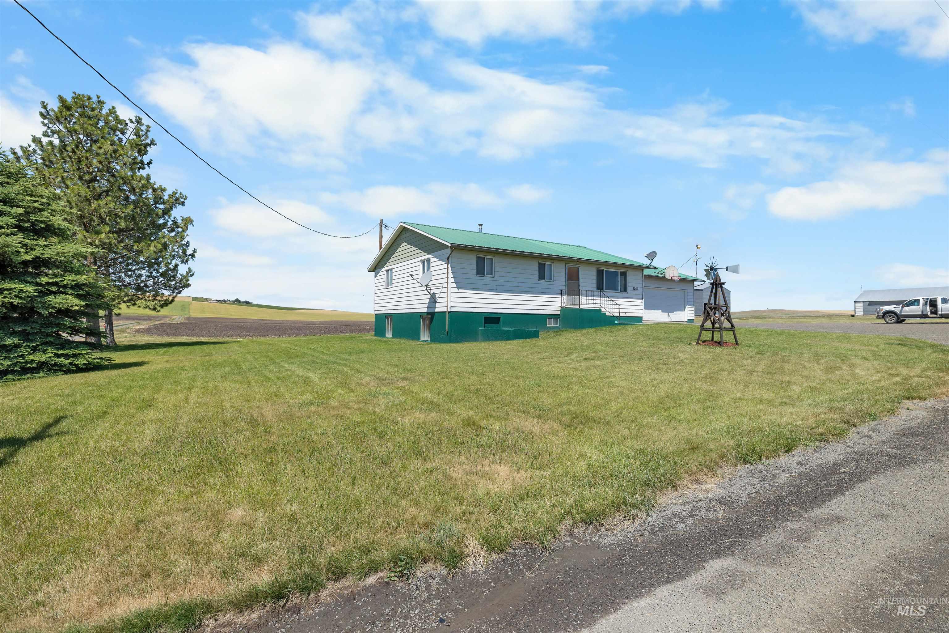 1266 Meadow Creek Road, Greencreek, Idaho 83533, 4 Bedrooms, 2.5 Bathrooms, Residential For Sale, Price $415,000, 98993052