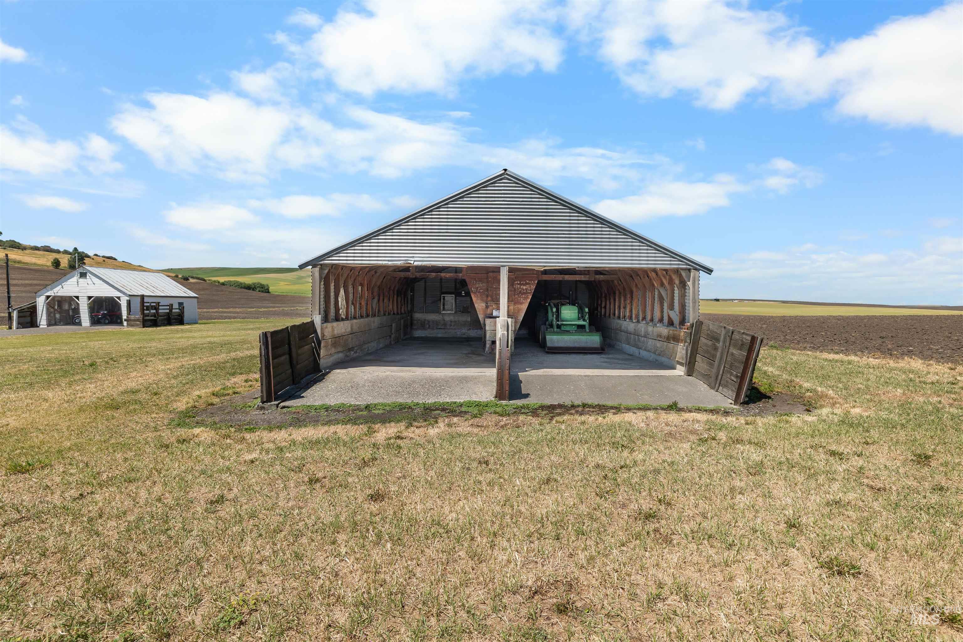 1266 Meadow Creek Road, Greencreek, Idaho 83533, 4 Bedrooms, 2.5 Bathrooms, Residential For Sale, Price $415,000, 98993052