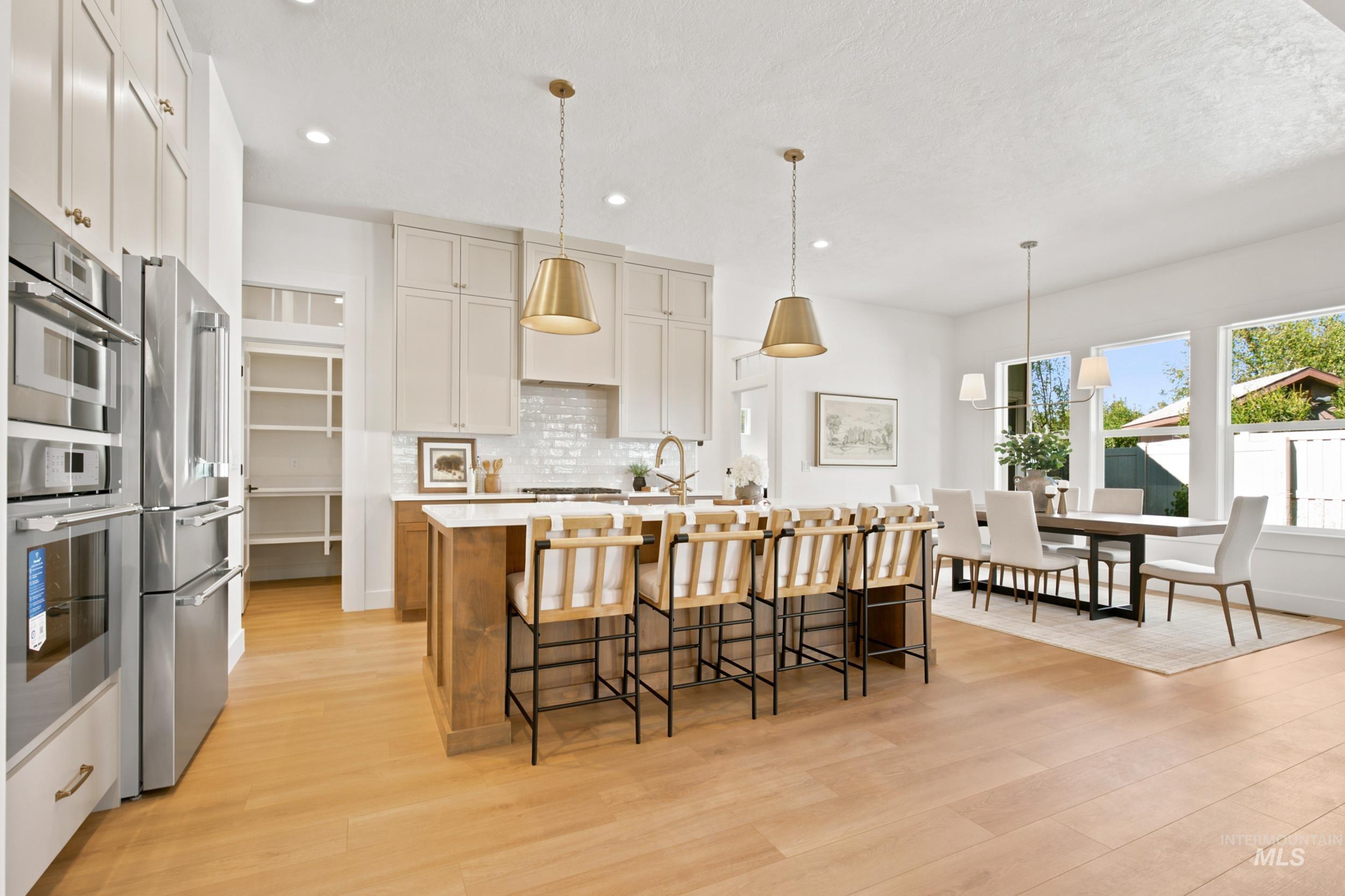 2426 E Eagle View Ct., Meridian, Idaho 83646, 4 Bedrooms, 3 Bathrooms, Residential For Sale, Price $939,900,MLS 98993054