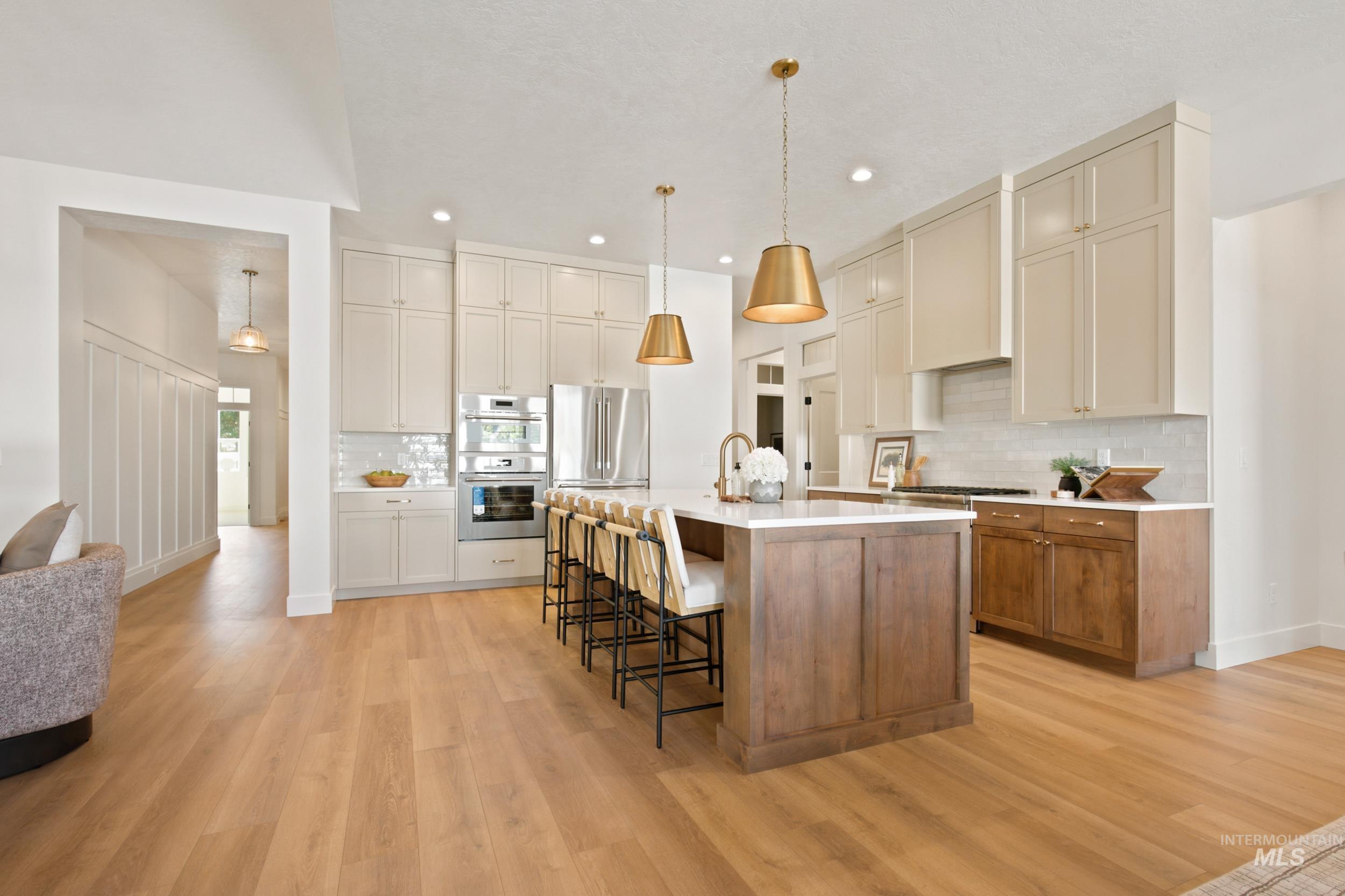 2426 E Eagle View Ct., Meridian, Idaho 83646, 4 Bedrooms, 3 Bathrooms, Residential For Sale, Price $939,900,MLS 98993054