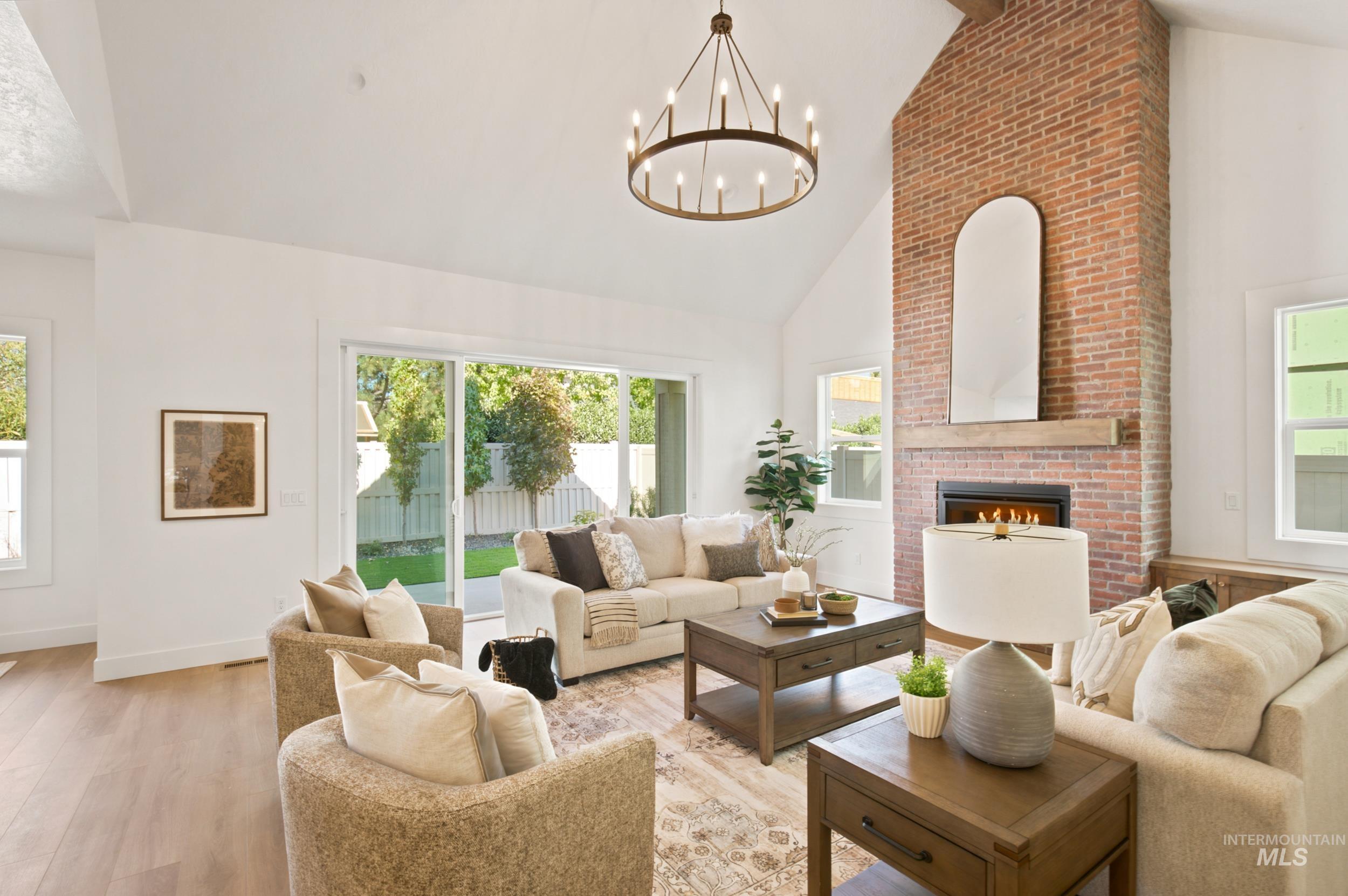 2426 E Eagle View Ct., Meridian, Idaho 83646, 4 Bedrooms, 3 Bathrooms, Residential For Sale, Price $939,900,MLS 98993054
