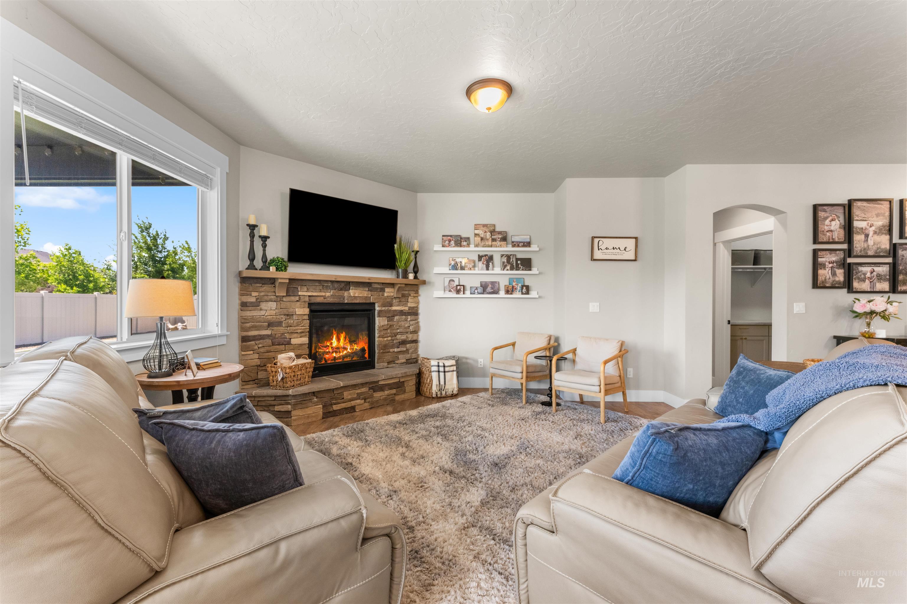 1425 W Coastal Dr, Meridian, Idaho 83642, 4 Bedrooms, 2 Bathrooms, Residential For Sale, Price $619,900,MLS 98993056