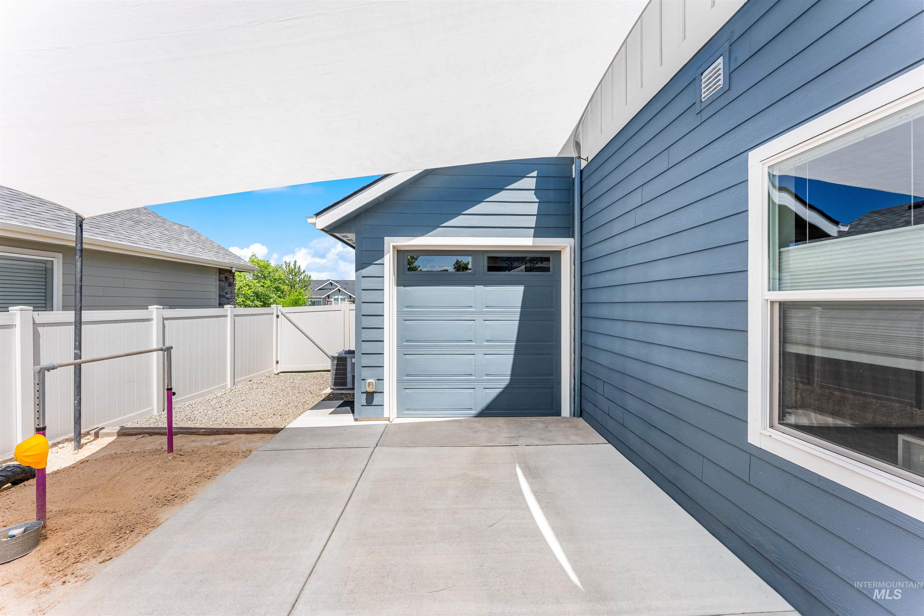 1425 W Coastal Dr, Meridian, Idaho 83642, 4 Bedrooms, 2 Bathrooms, Residential For Sale, Price $619,900,MLS 98993056