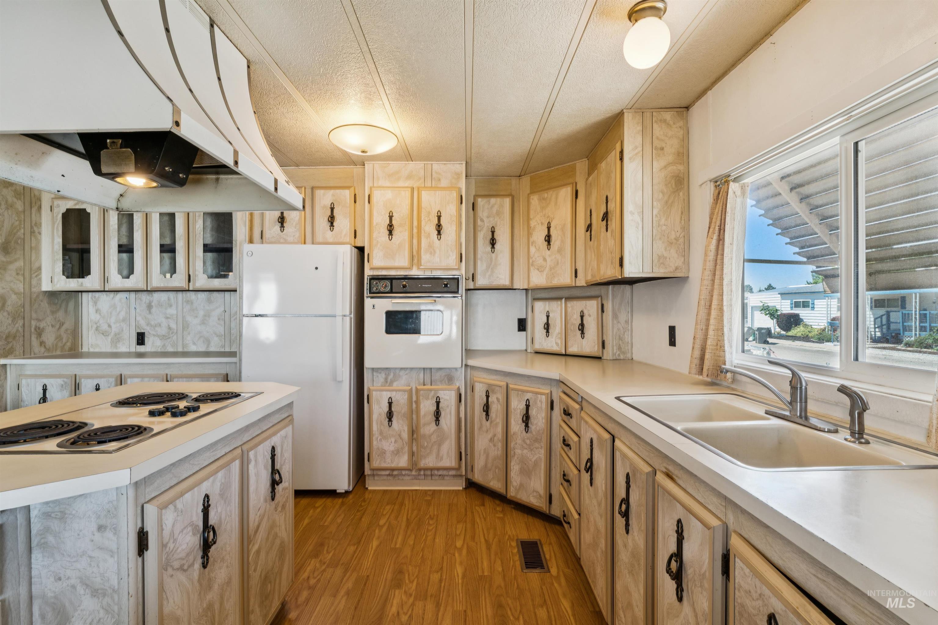 10617 W Java Dr, Boise, Idaho 83713-5118, 2 Bedrooms, 1 Bathroom, Residential For Sale, Price $179,000, 98993057