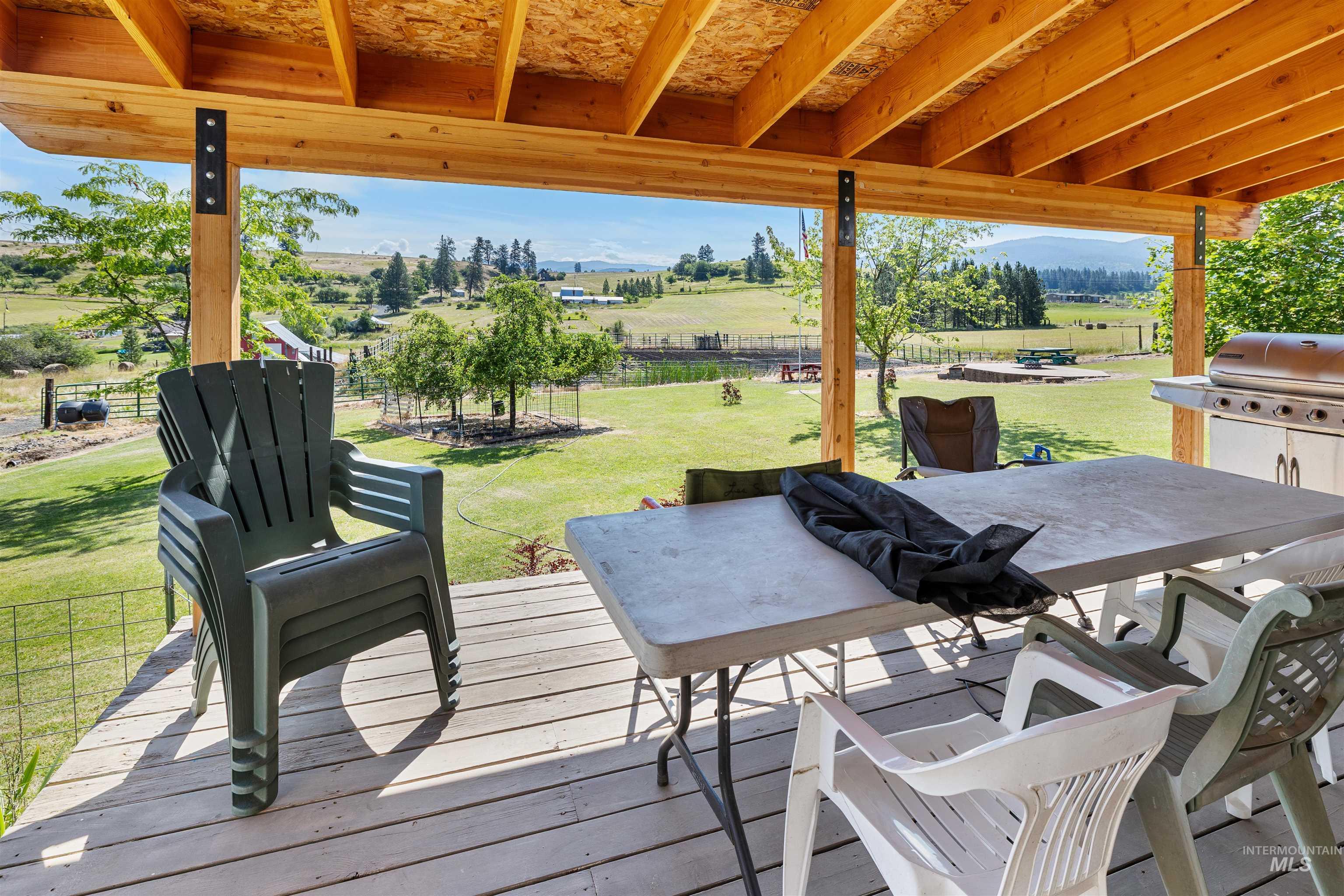 137 Brotnov Road, Clearwater, Idaho 83552, 2 Bedrooms, 2 Bathrooms, Residential For Sale, Price $499,000,MLS 98993058
