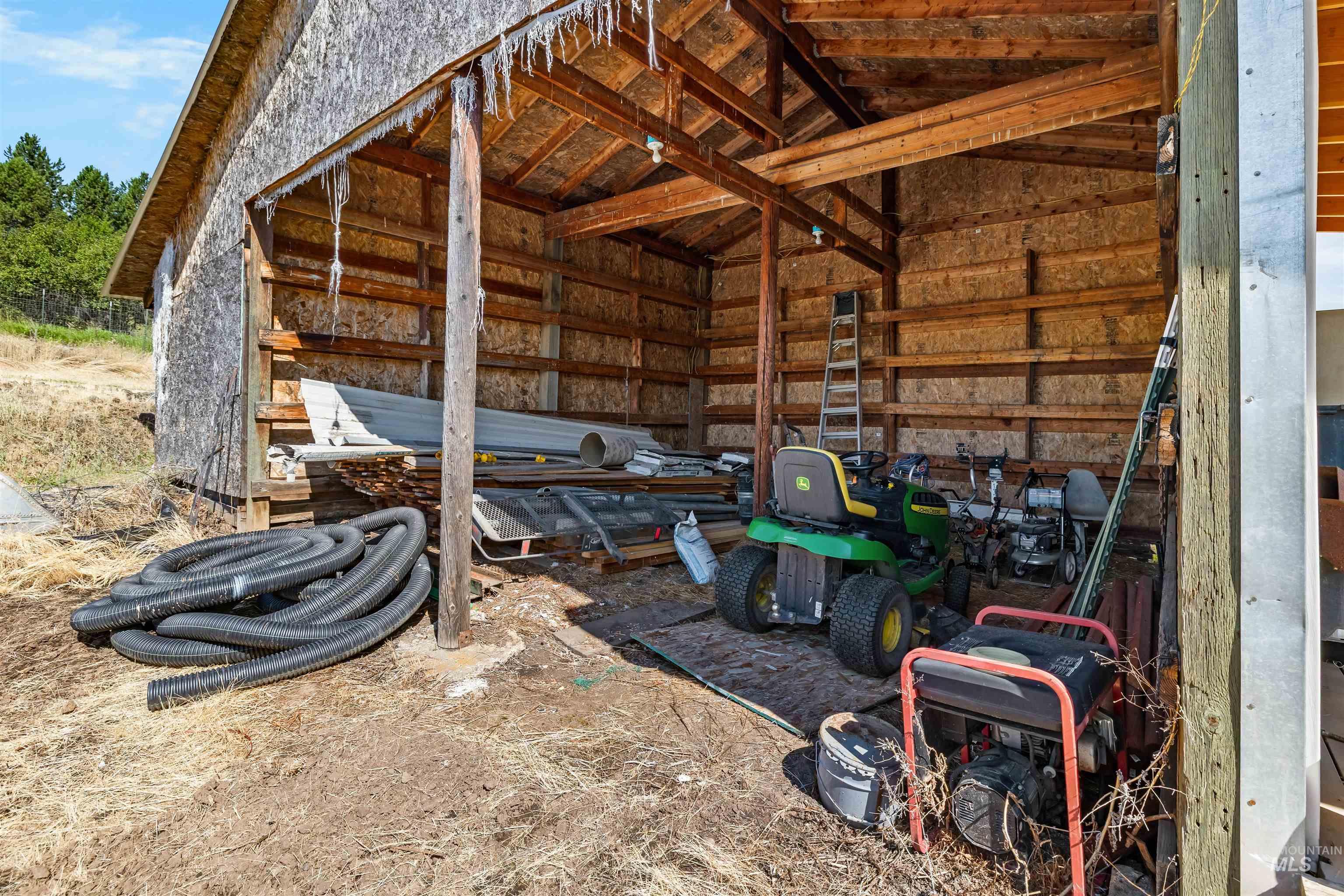137 Brotnov Road, Clearwater, Idaho 83552, 2 Bedrooms, 2 Bathrooms, Residential For Sale, Price $499,000,MLS 98993058