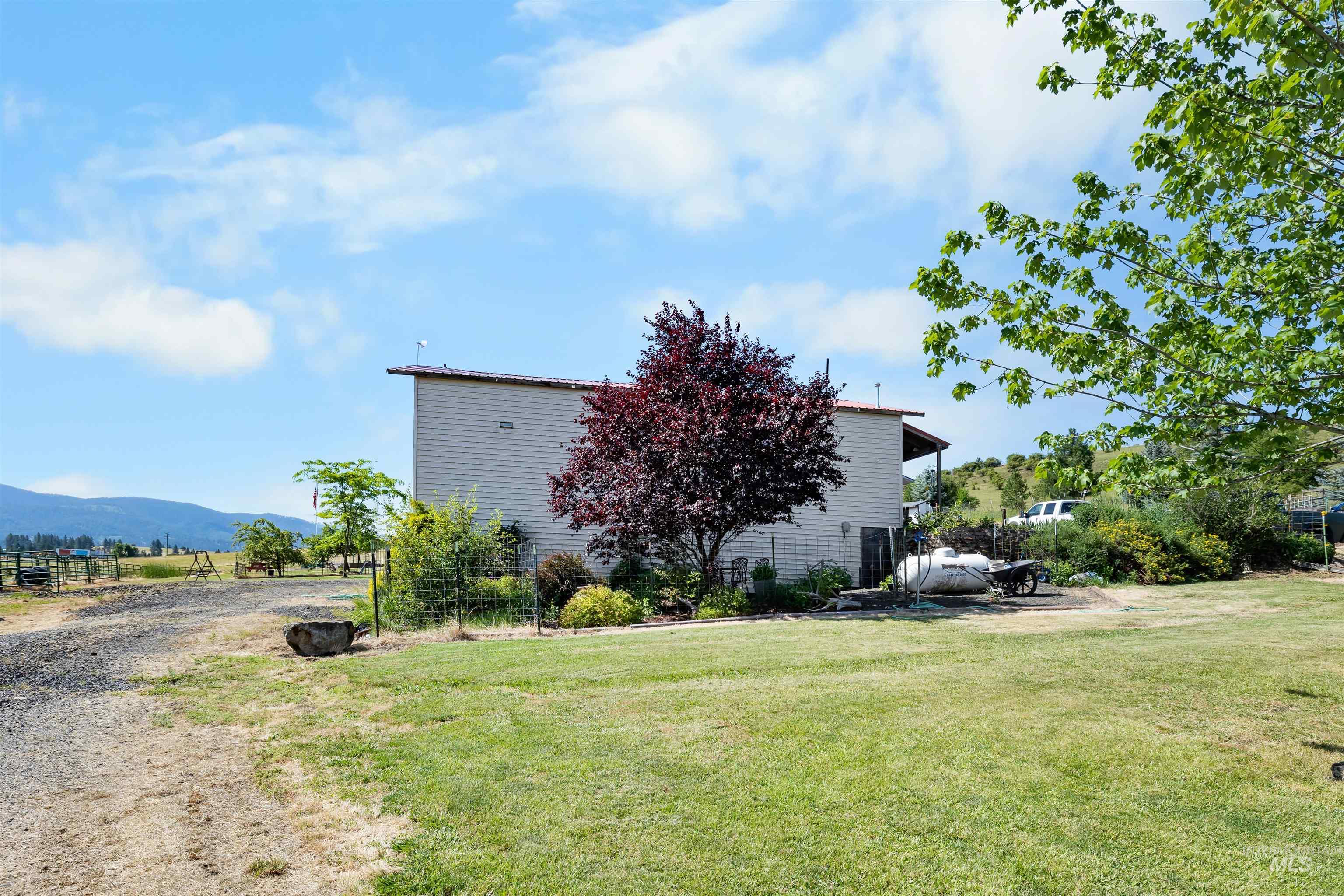 137 Brotnov Road, Clearwater, Idaho 83552, 2 Bedrooms, 2 Bathrooms, Residential For Sale, Price $499,000,MLS 98993058