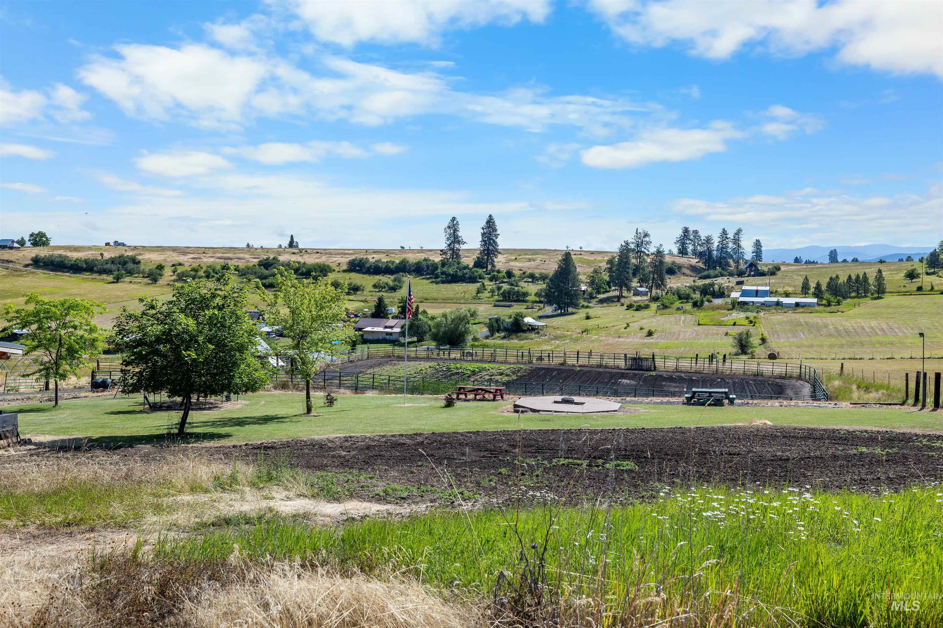 137 Brotnov Road, Clearwater, Idaho 83552, 2 Bedrooms, 2 Bathrooms, Residential For Sale, Price $499,000,MLS 98993058