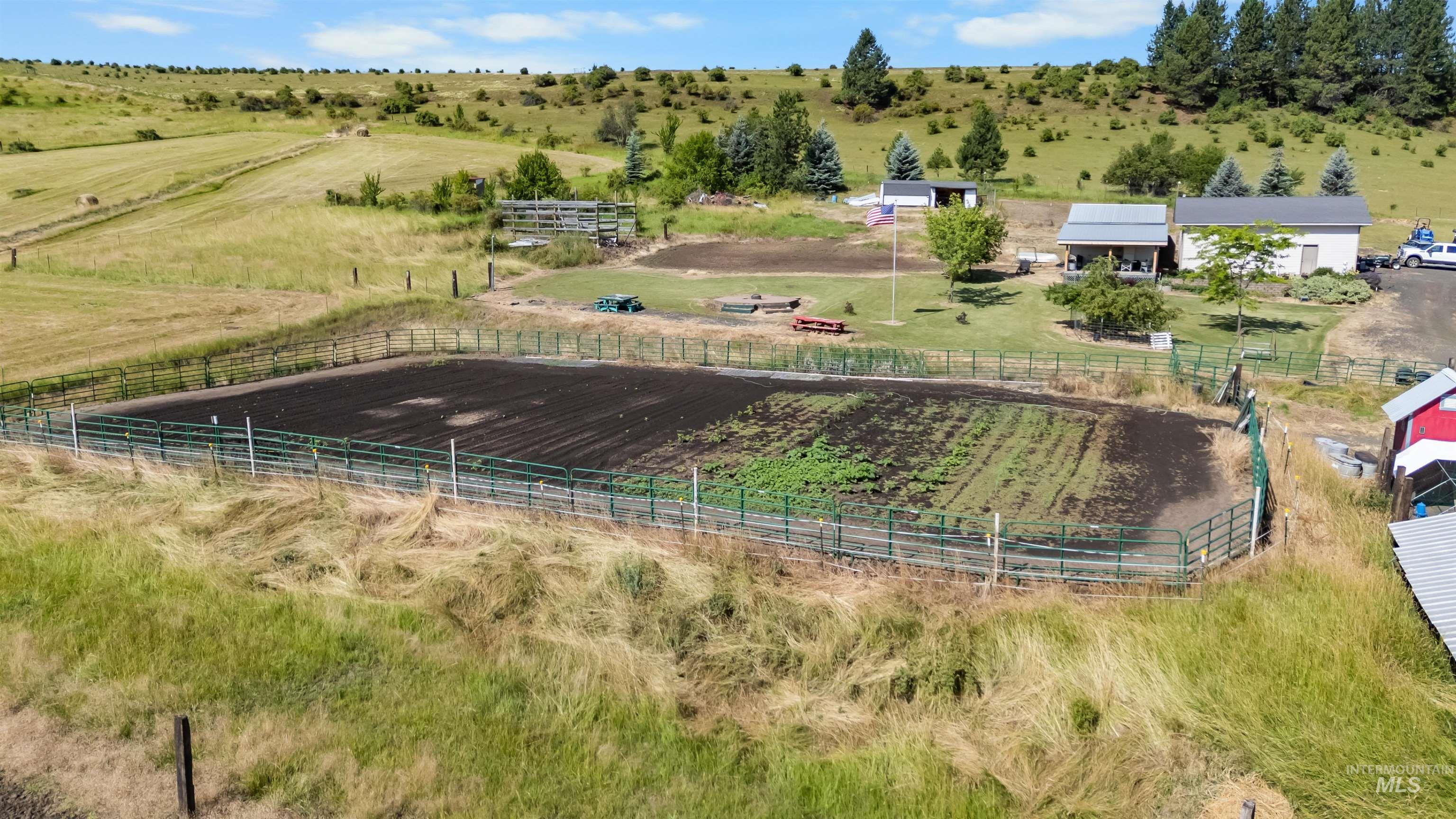 137 Brotnov Road, Clearwater, Idaho 83552, 2 Bedrooms, 2 Bathrooms, Residential For Sale, Price $499,000,MLS 98993058