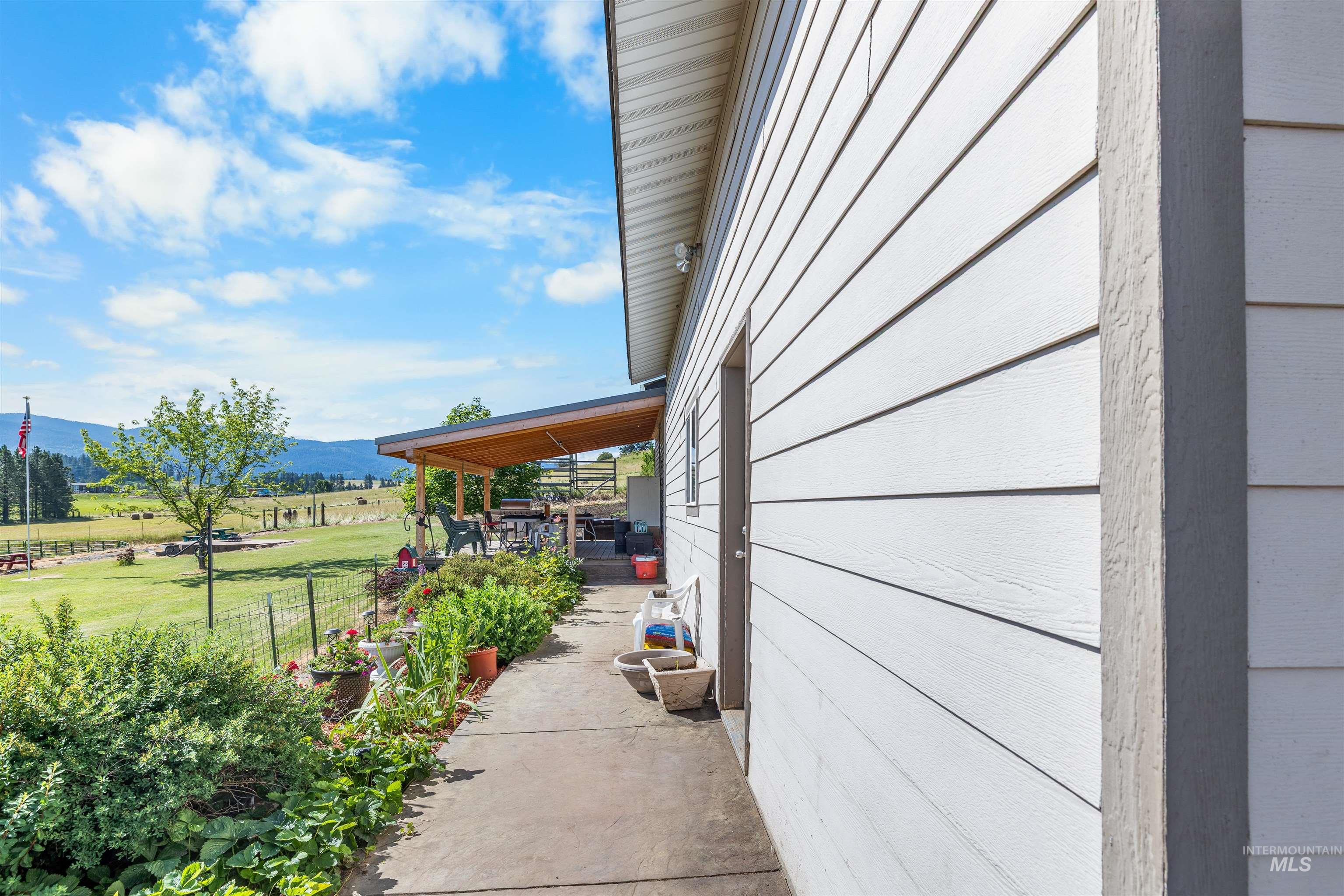 137 Brotnov Road, Clearwater, Idaho 83552, 2 Bedrooms, 2 Bathrooms, Residential For Sale, Price $499,000,MLS 98993058