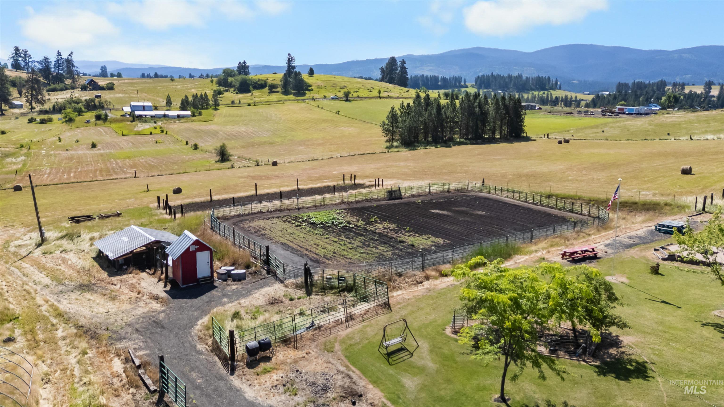 137 Brotnov Road, Clearwater, Idaho 83552, 2 Bedrooms, 2 Bathrooms, Residential For Sale, Price $499,000,MLS 98993058