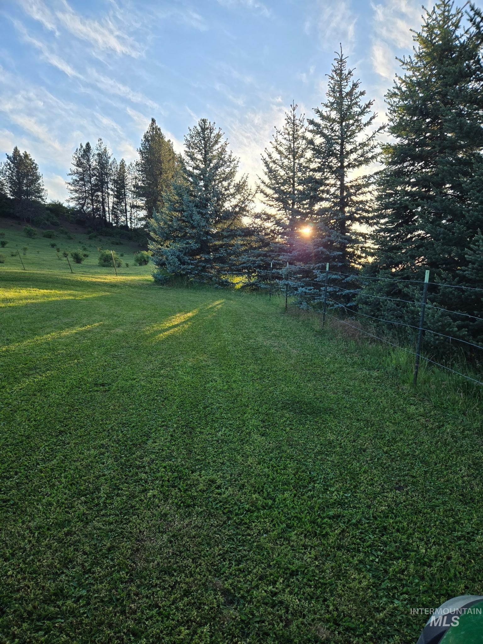 137 Brotnov Road, Clearwater, Idaho 83552, 2 Bedrooms, 2 Bathrooms, Residential For Sale, Price $499,000,MLS 98993058