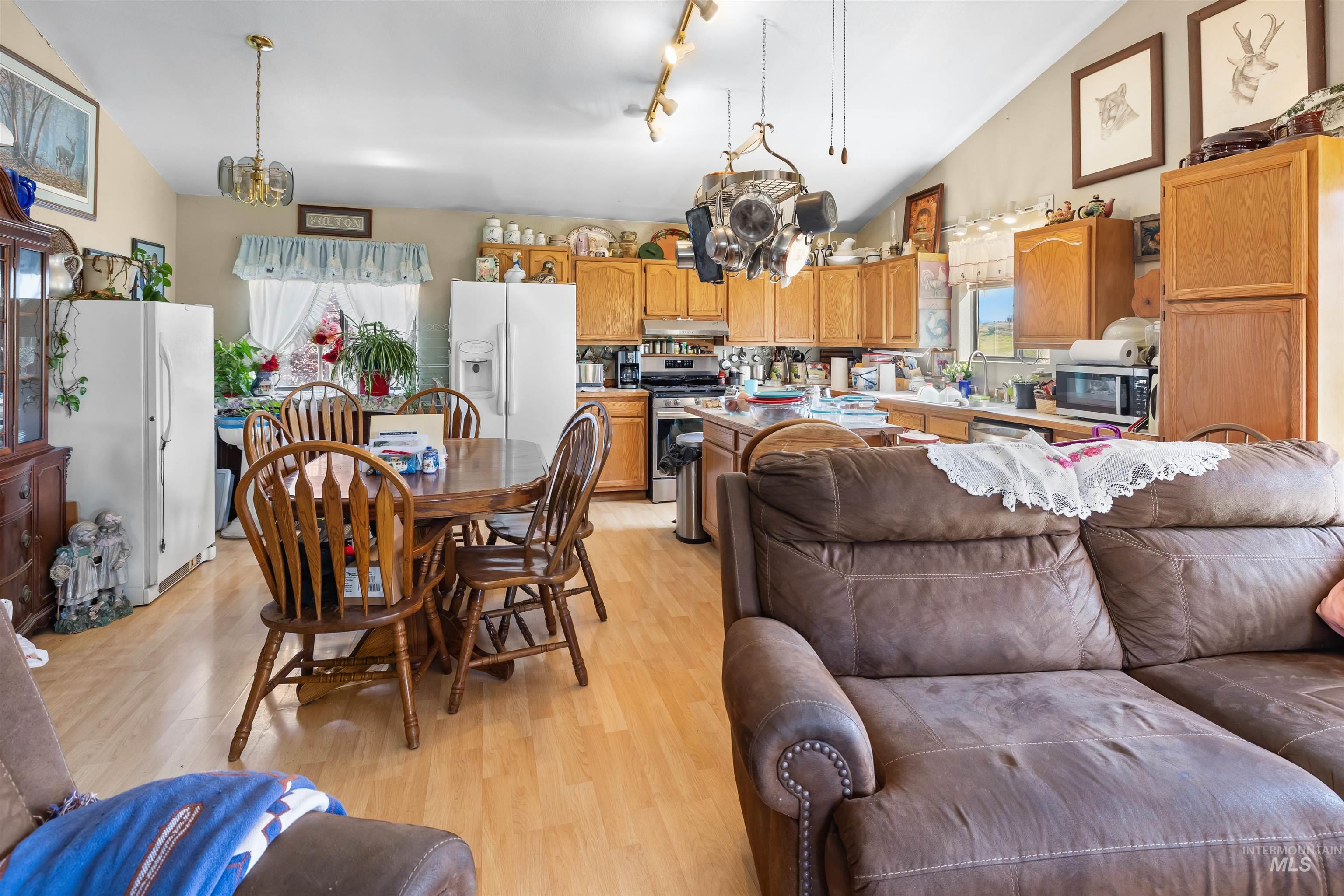 137 Brotnov Road, Clearwater, Idaho 83552, 2 Bedrooms, 2 Bathrooms, Residential For Sale, Price $499,000,MLS 98993058