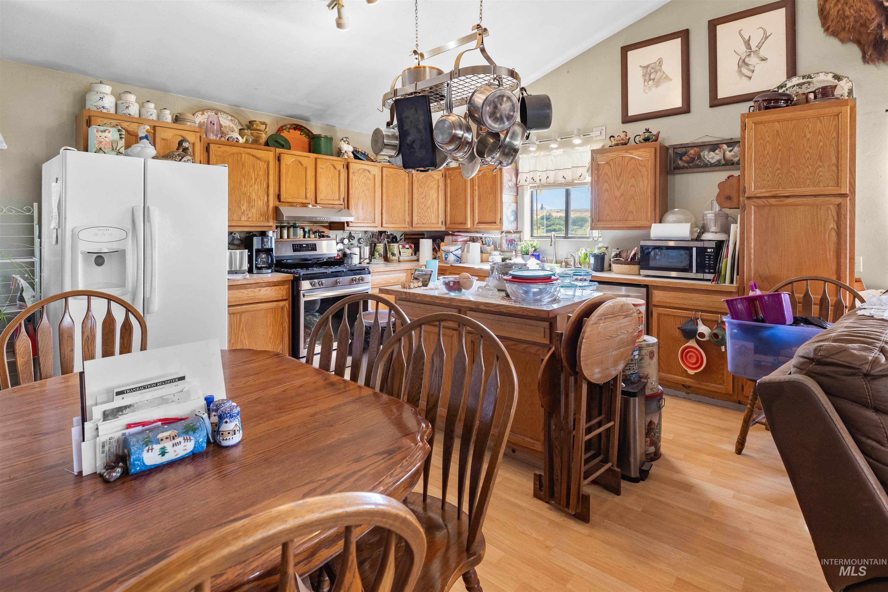 137 Brotnov Road, Clearwater, Idaho 83552, 2 Bedrooms, 2 Bathrooms, Residential For Sale, Price $499,000,MLS 98993058