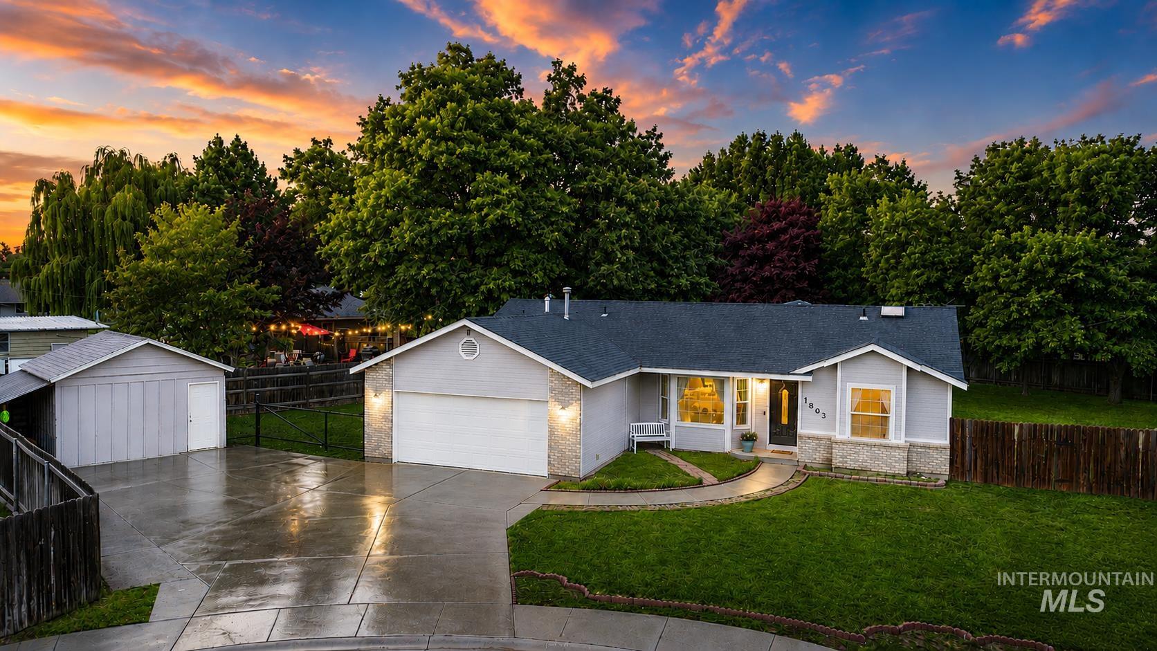 1803 Poplar St, Caldwell, Idaho 83605, 4 Bedrooms, 2 Bathrooms, Residential For Sale, Price $457,700,MLS 98993059