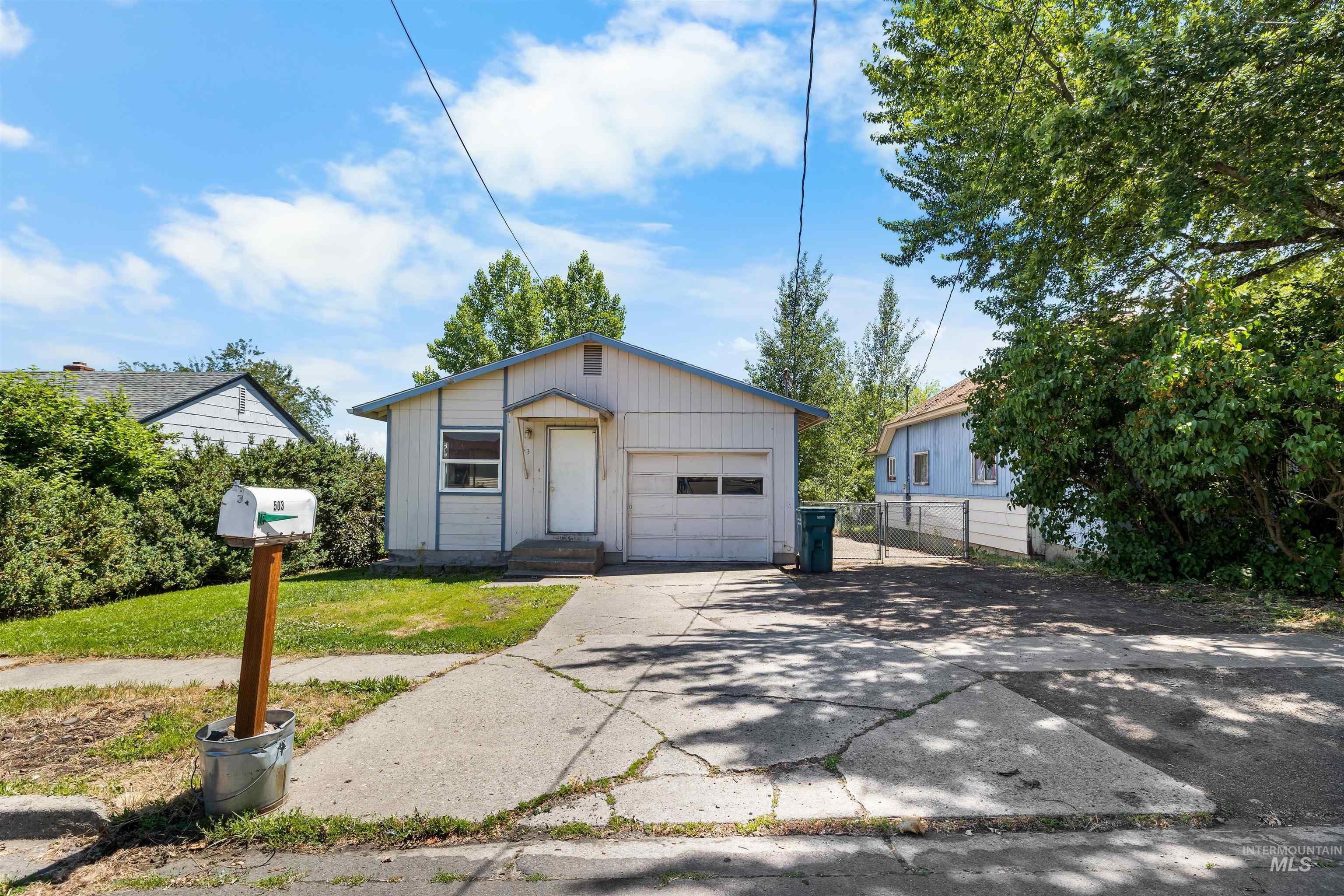 503 N College St, Grangeville, Idaho 83530, 3 Bedrooms, 1 Bathroom, Residential For Sale, Price $199,000, 98993061