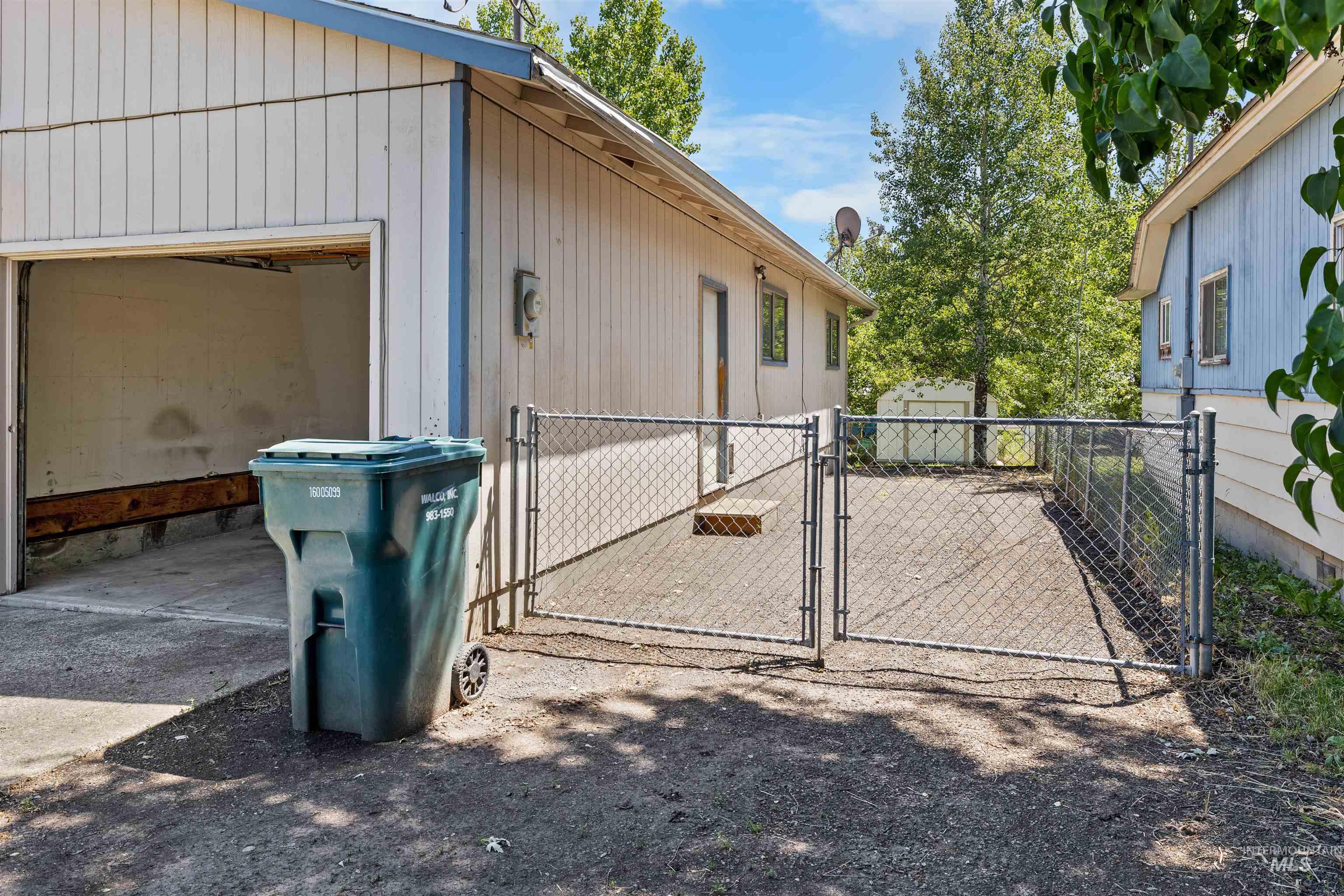 503 N College St, Grangeville, Idaho 83530, 3 Bedrooms, 1 Bathroom, Residential For Sale, Price $199,000, 98993061