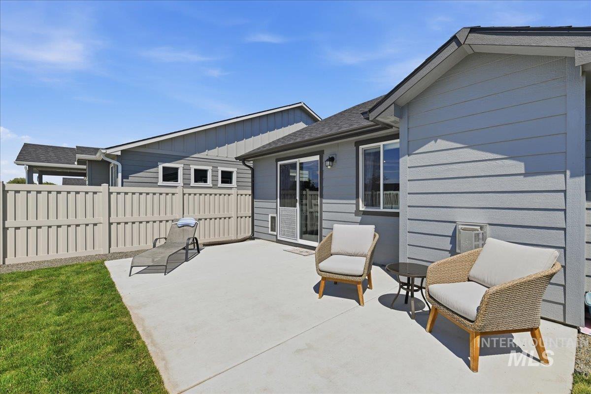 5701 E Milam St, Nampa, Idaho 83687-1086, 3 Bedrooms, 2 Bathrooms, Residential For Sale, Price $415,000,MLS 98993064