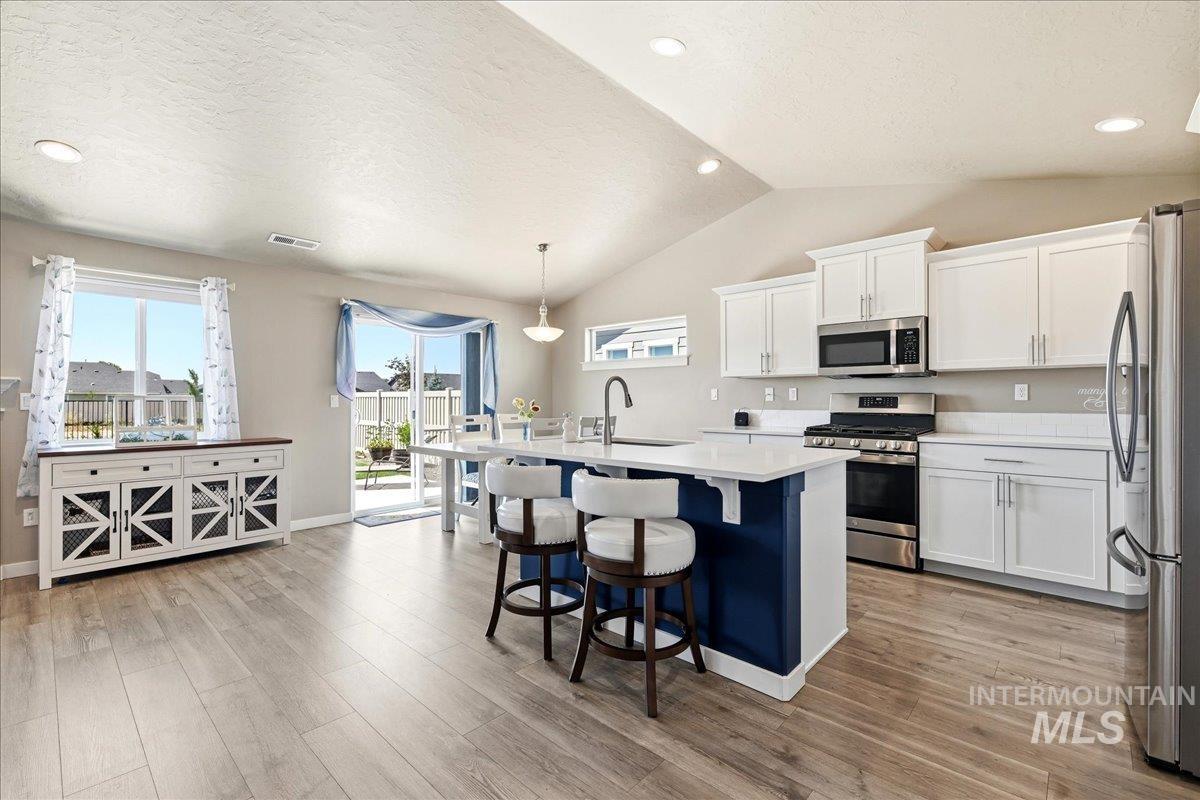 5701 E Milam St, Nampa, Idaho 83687-1086, 3 Bedrooms, 2 Bathrooms, Residential For Sale, Price $415,000,MLS 98993064